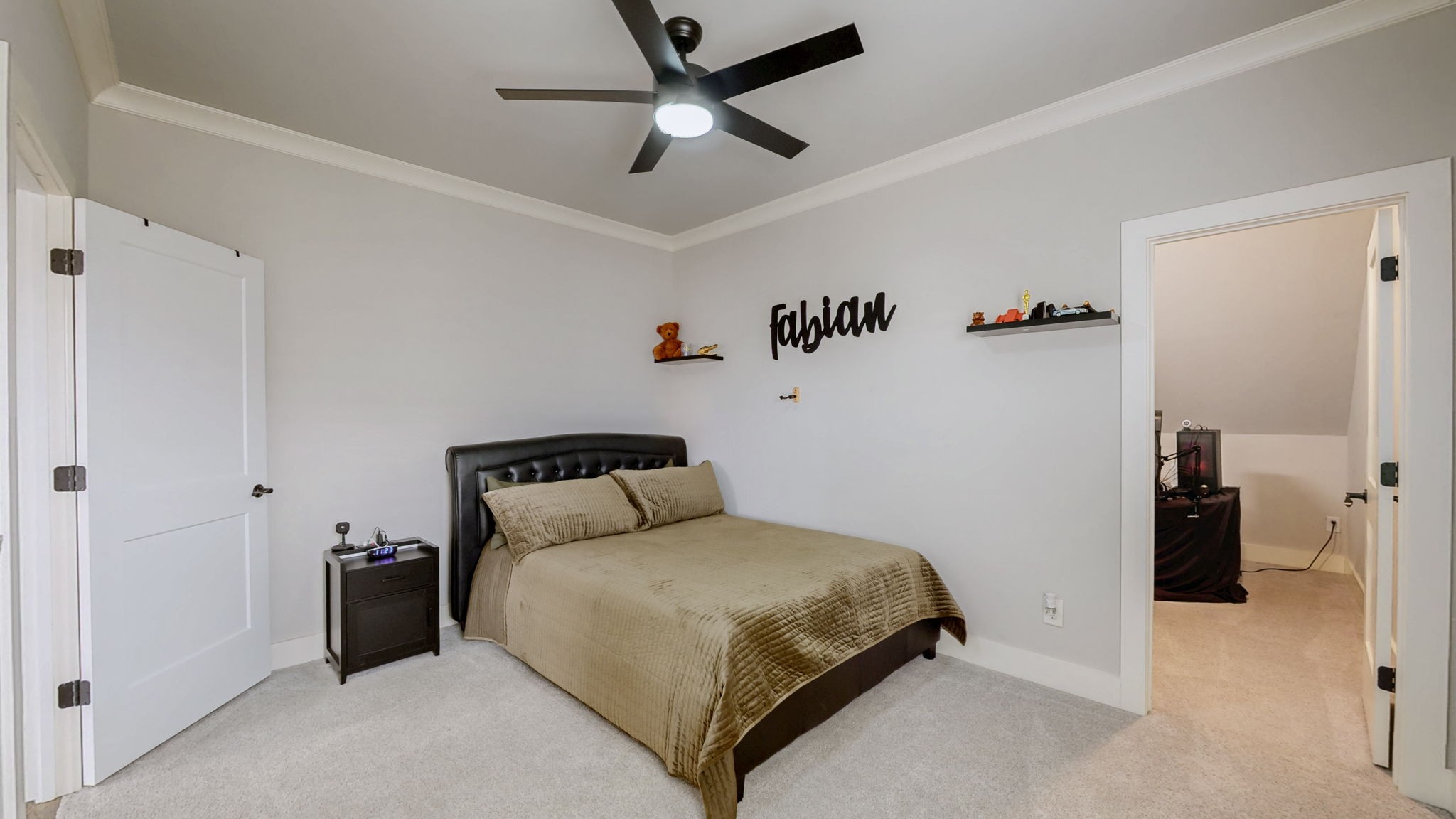 2046 Autumn Ridge Way Property Photo 46