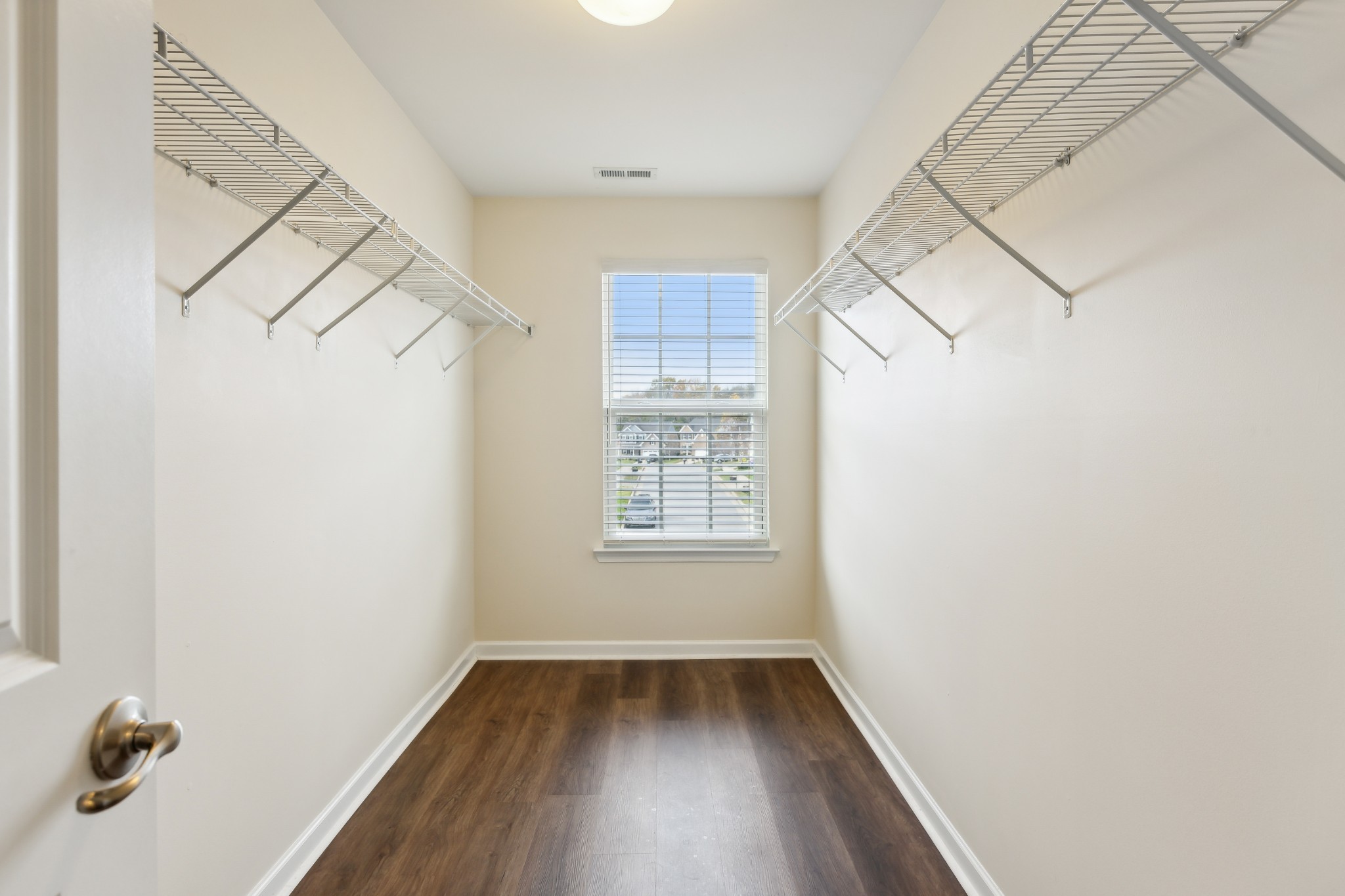 7936 Oakfield Grv Property Photo 12
