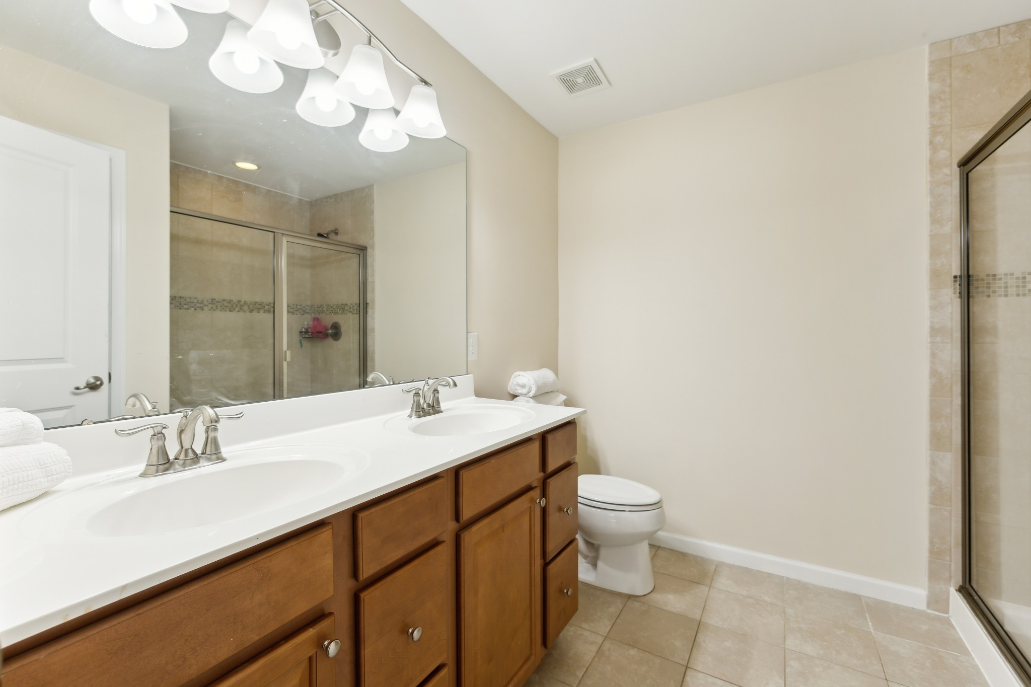 7936 Oakfield Grv Property Photo 13