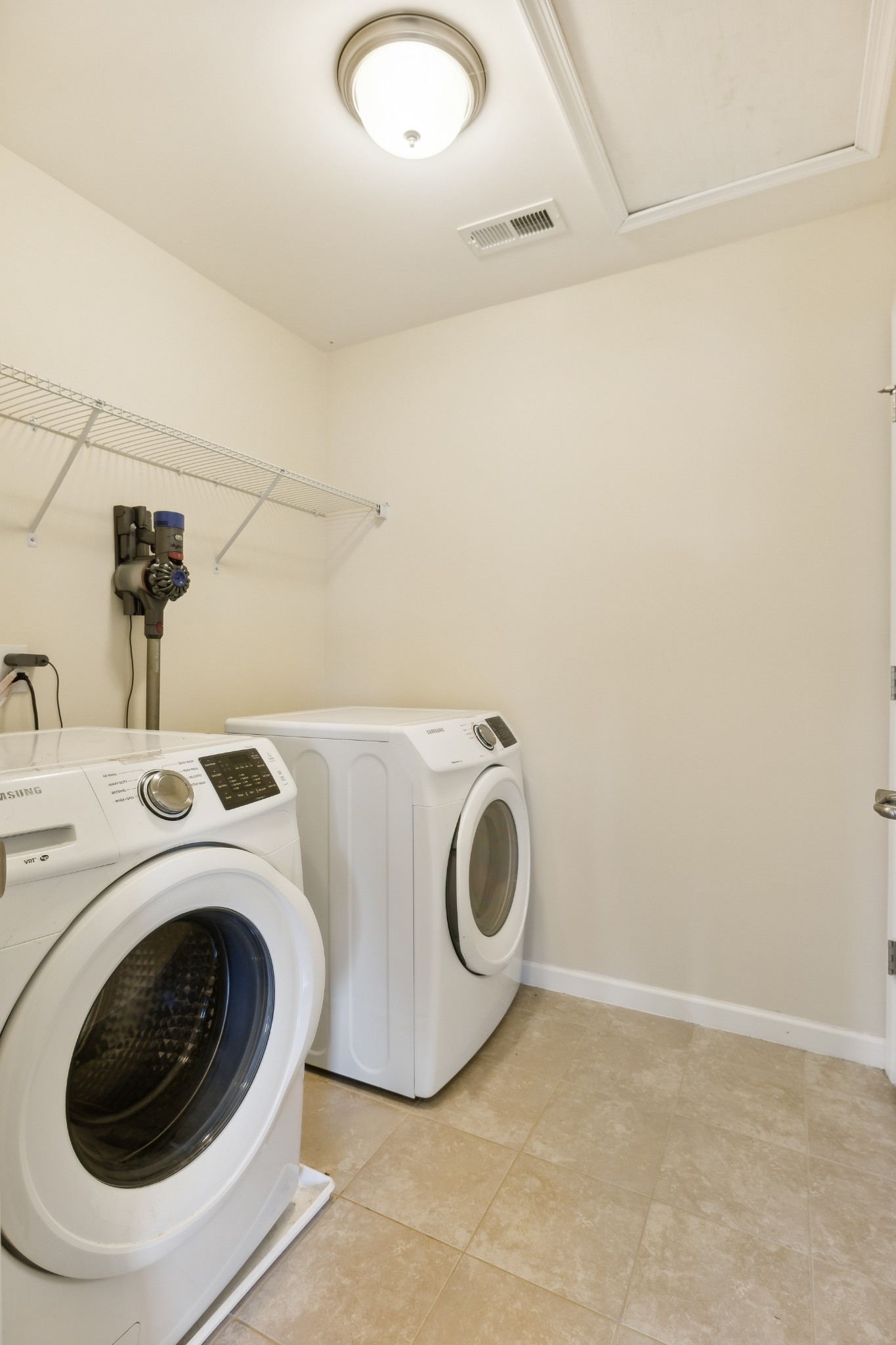 7936 Oakfield Grv Property Photo 20