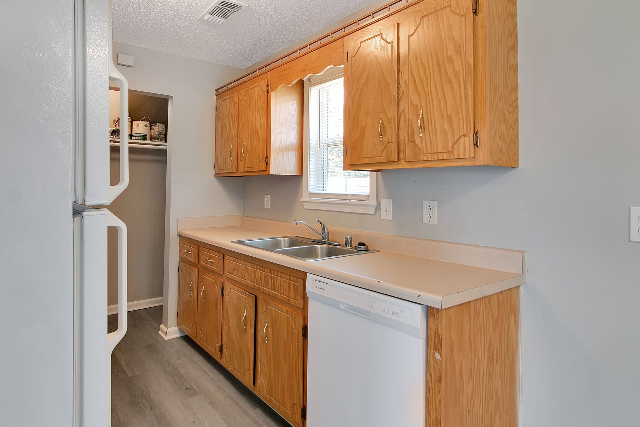 1112 Timothy Ave Property Photo 10