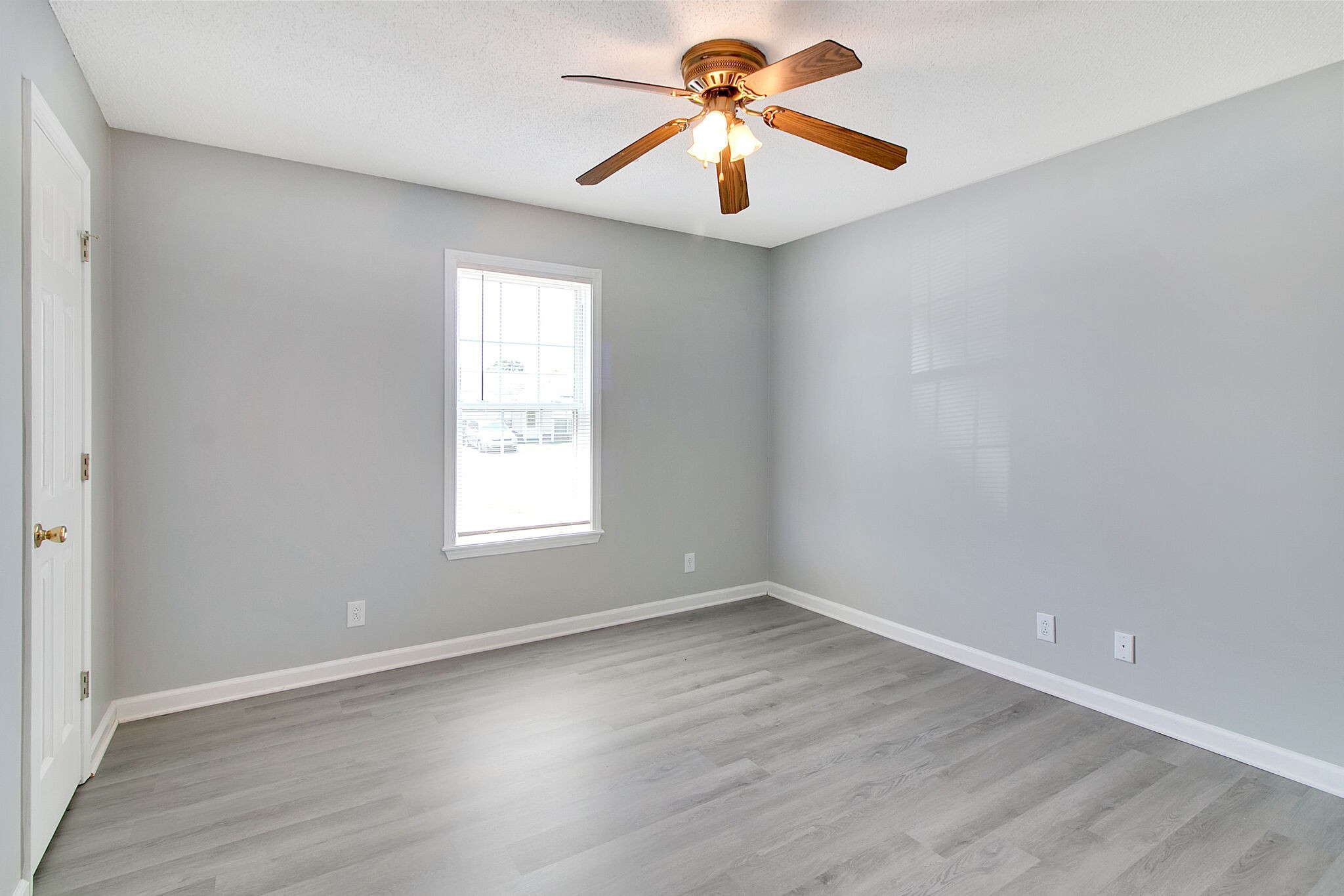 1112 Timothy Ave Property Photo 14