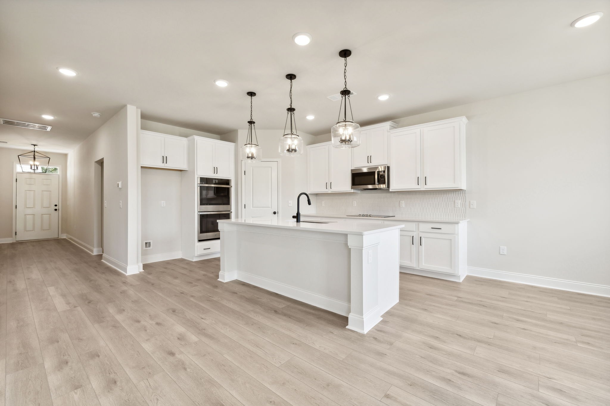 6702 Hanworth Trce Property Photo 12