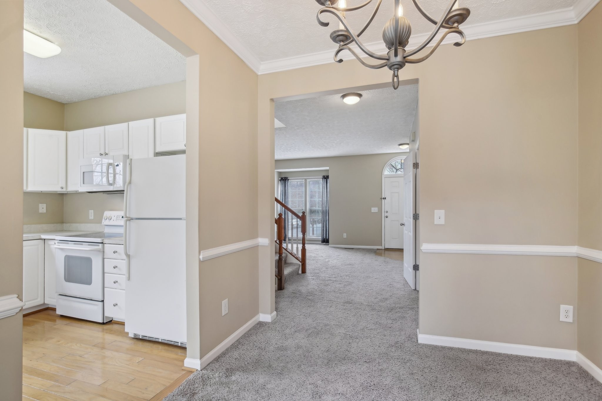 7841 Heaton Way Property Photo 6