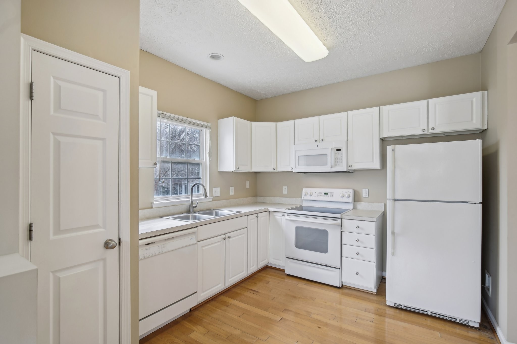 7841 Heaton Way Property Photo 11