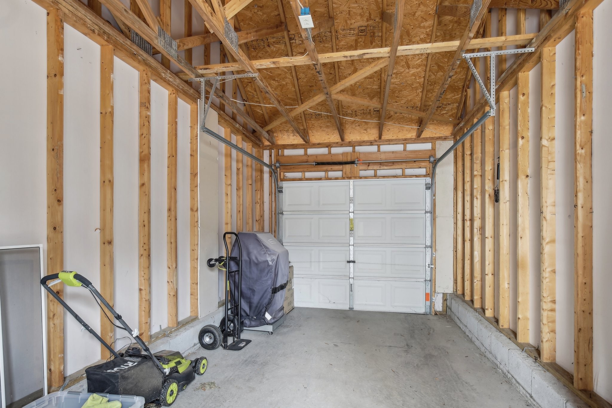 7841 Heaton Way Property Photo 39