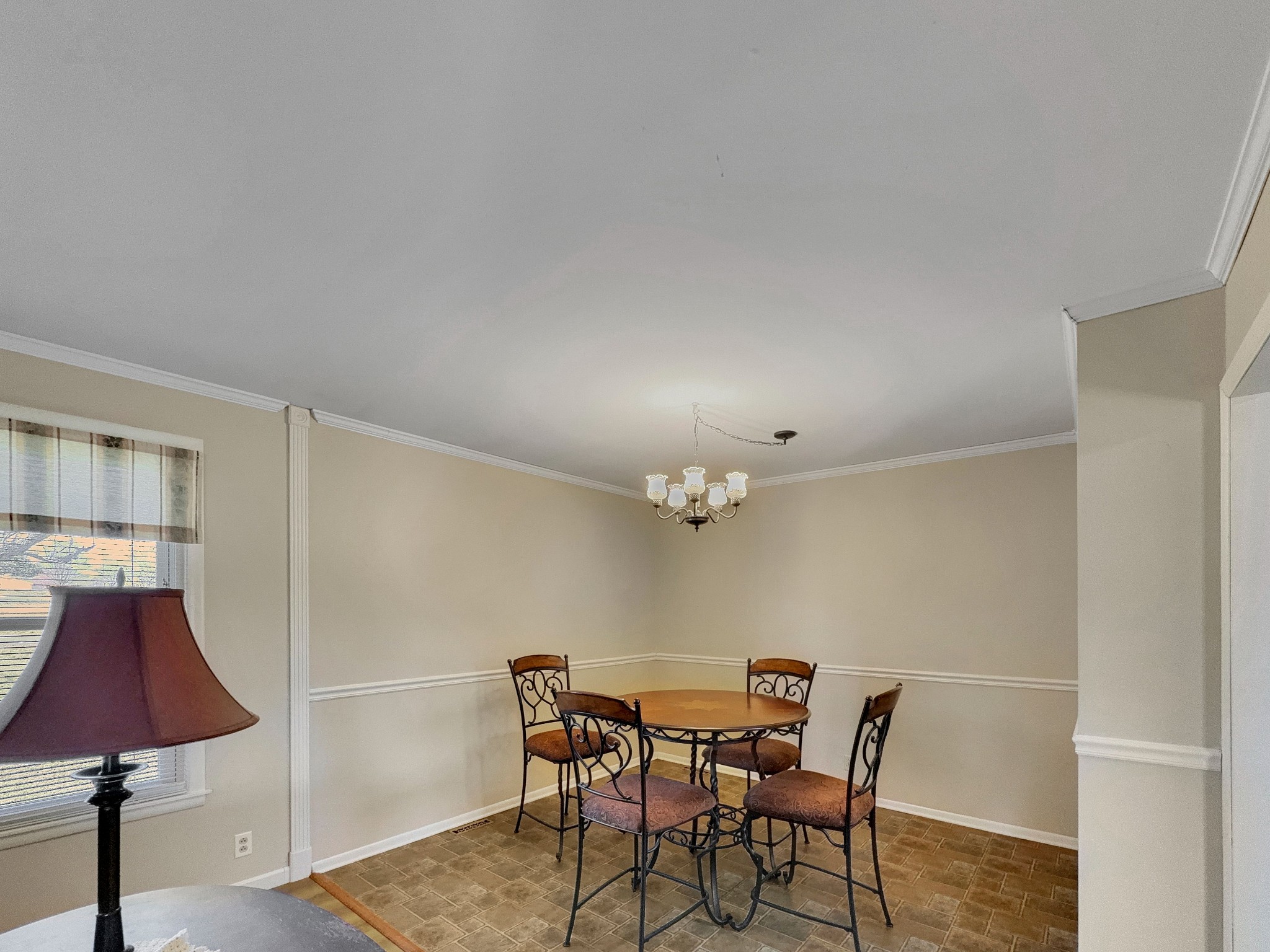 305 Vine St Property Photo 7