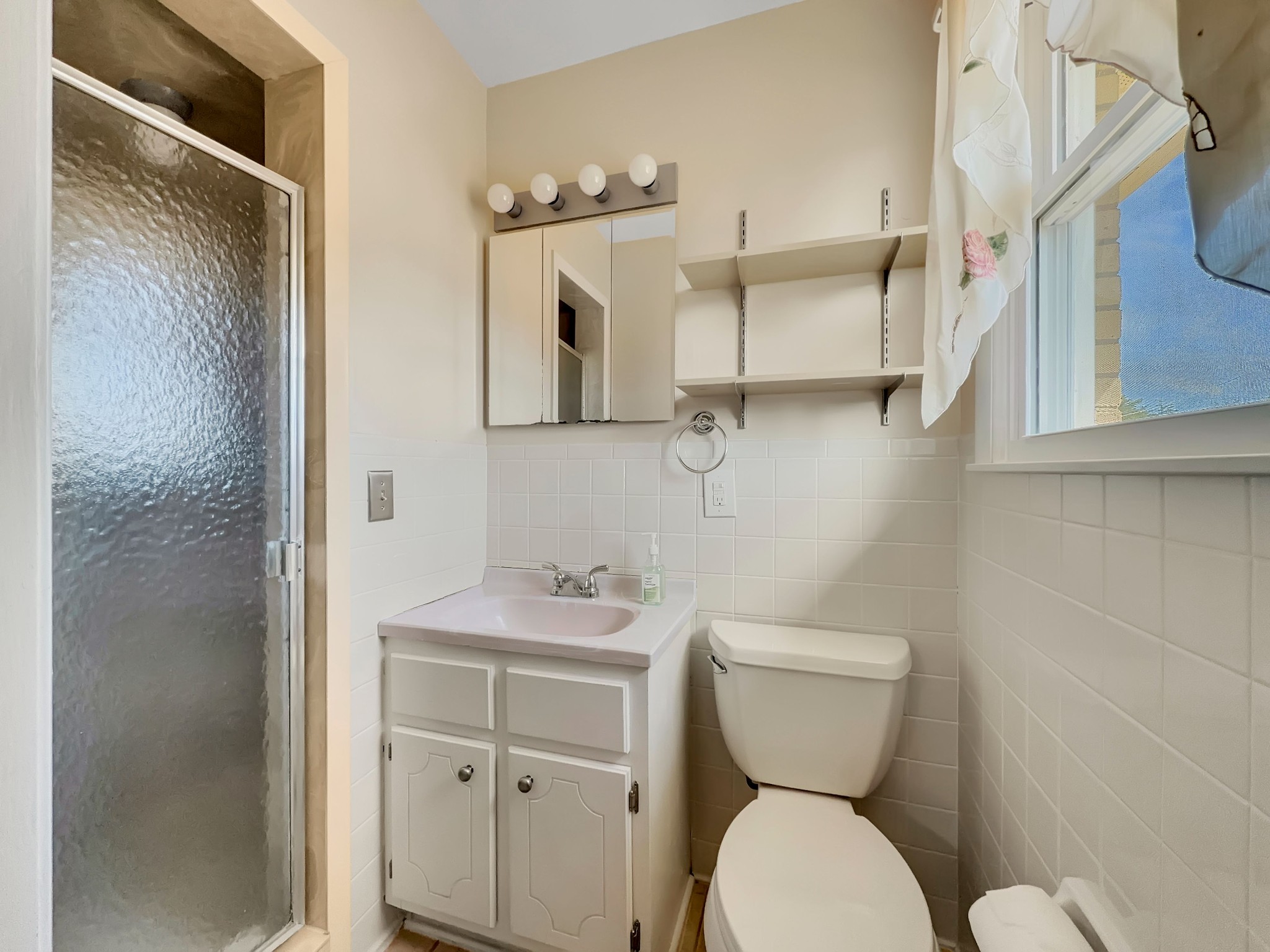 305 Vine St Property Photo 19