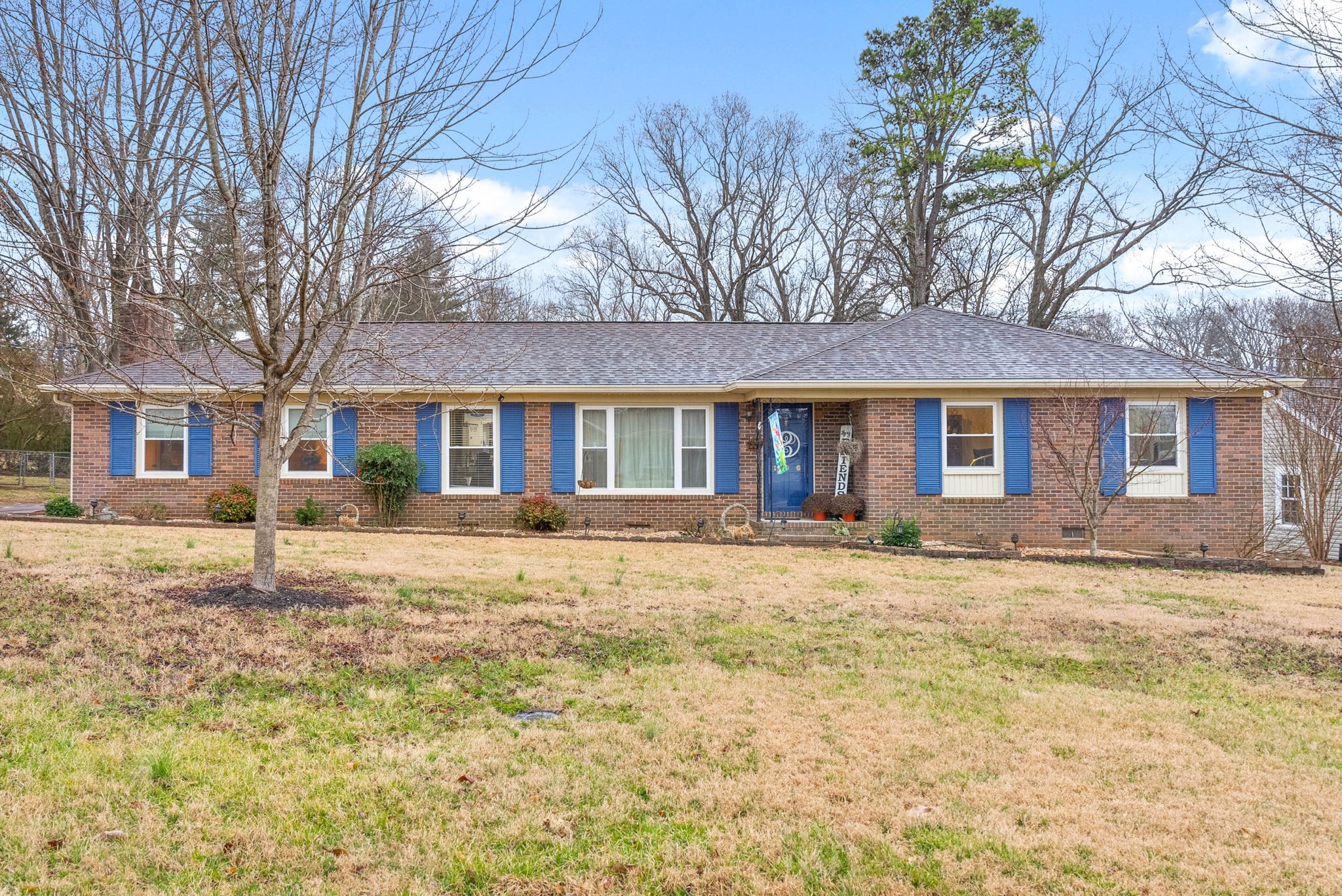 106 Millbrooke Dr Property Photo 1