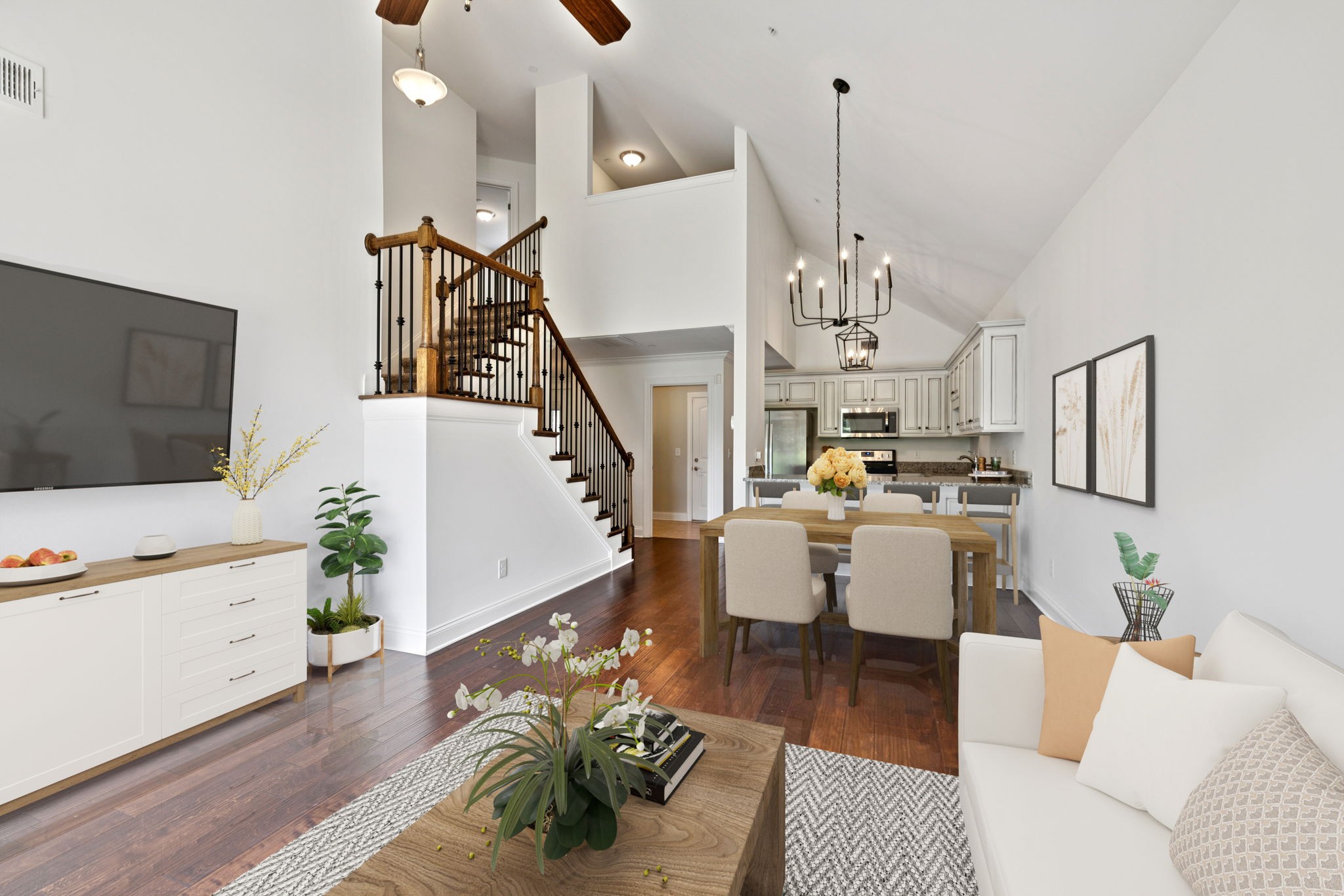 1012 Irish Way Property Photo 1