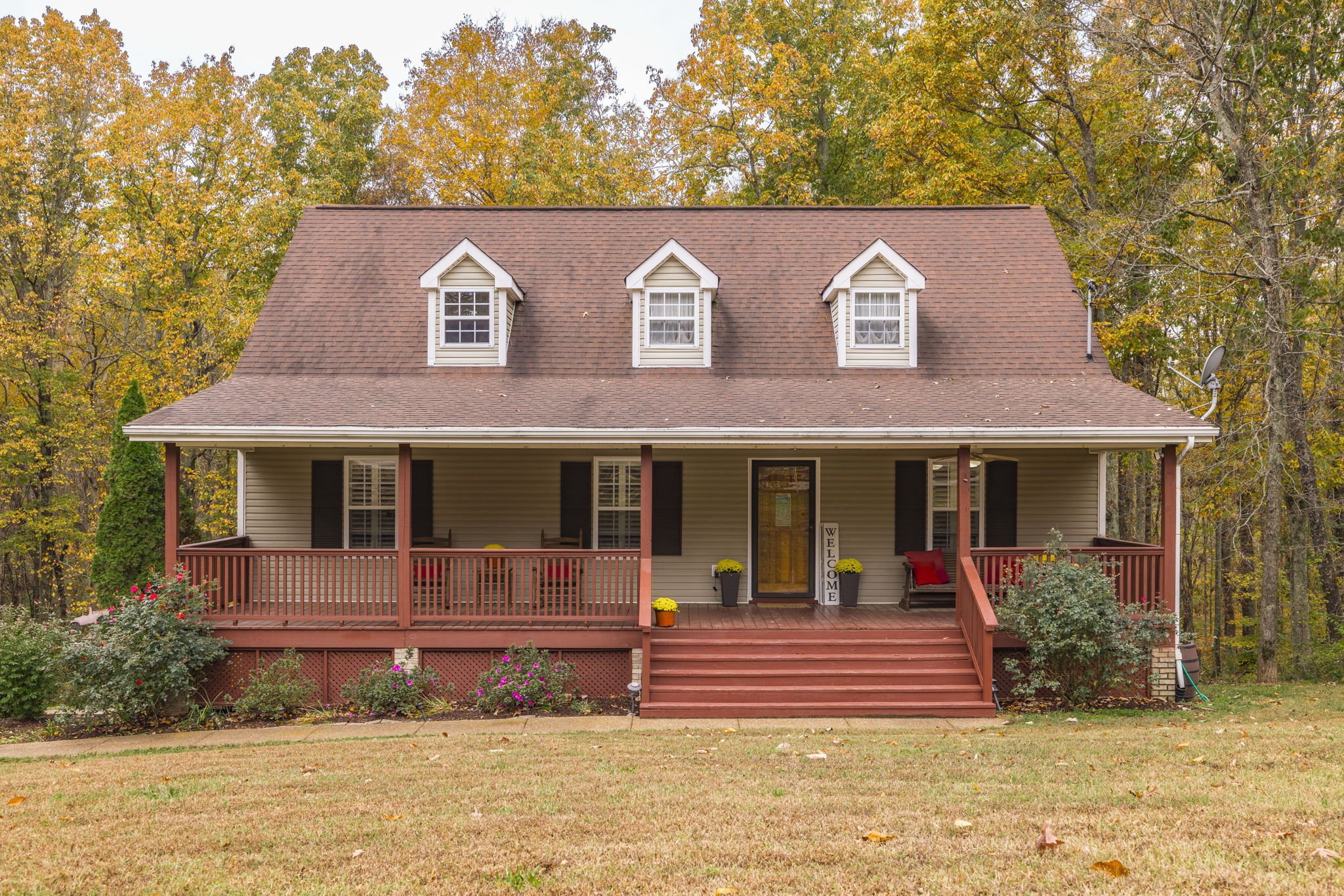 1358 Old Charlotte Pike Property Photo 2