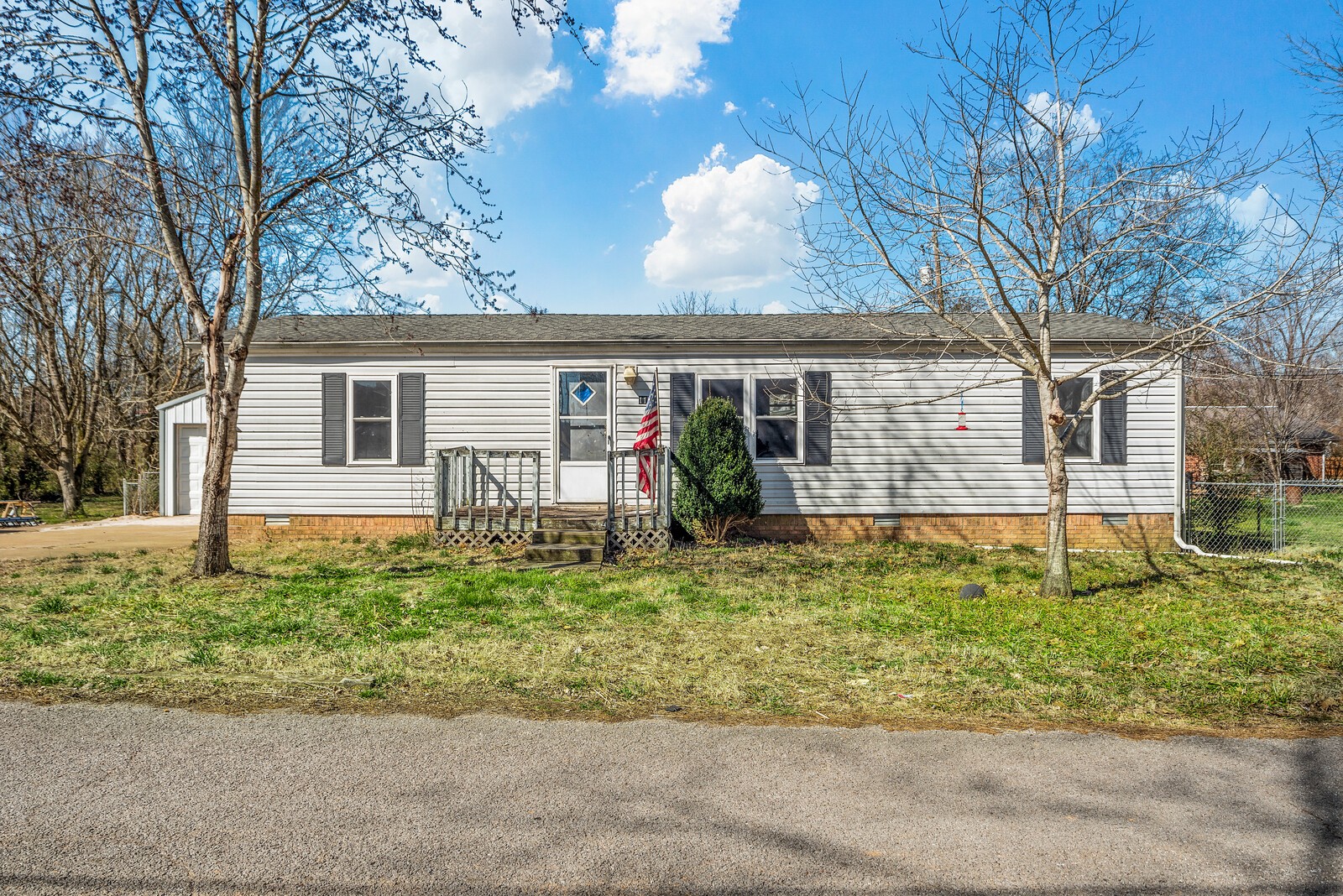116 Nall Ave Property Photo