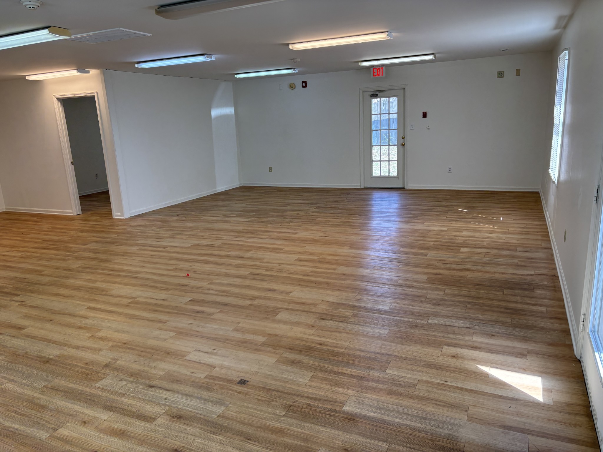 5323 Main St Property Photo 14