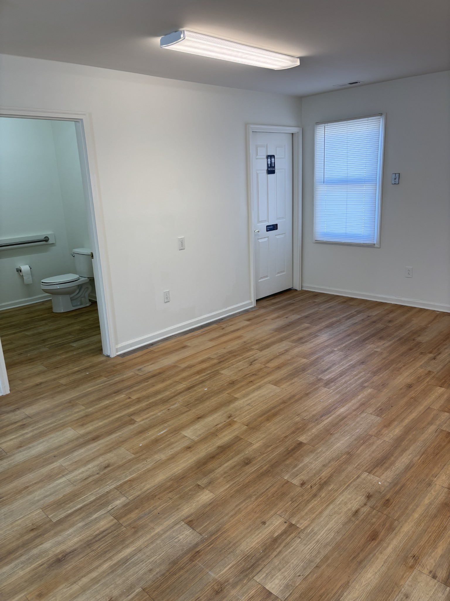 5323 Main St Property Photo 15