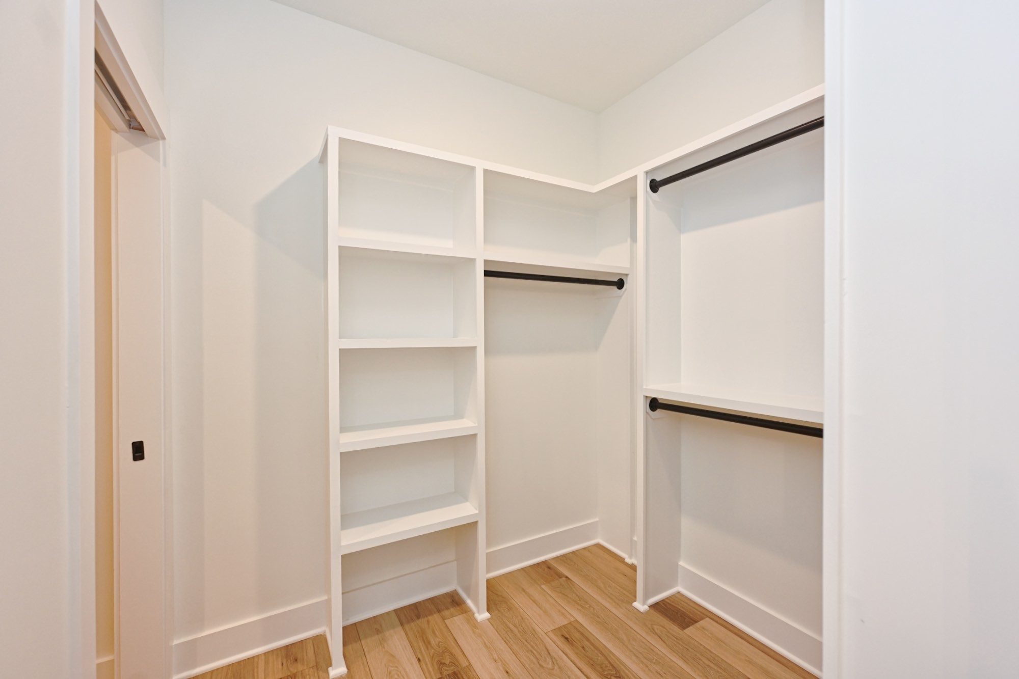 1092 Angus Way Property Photo 22