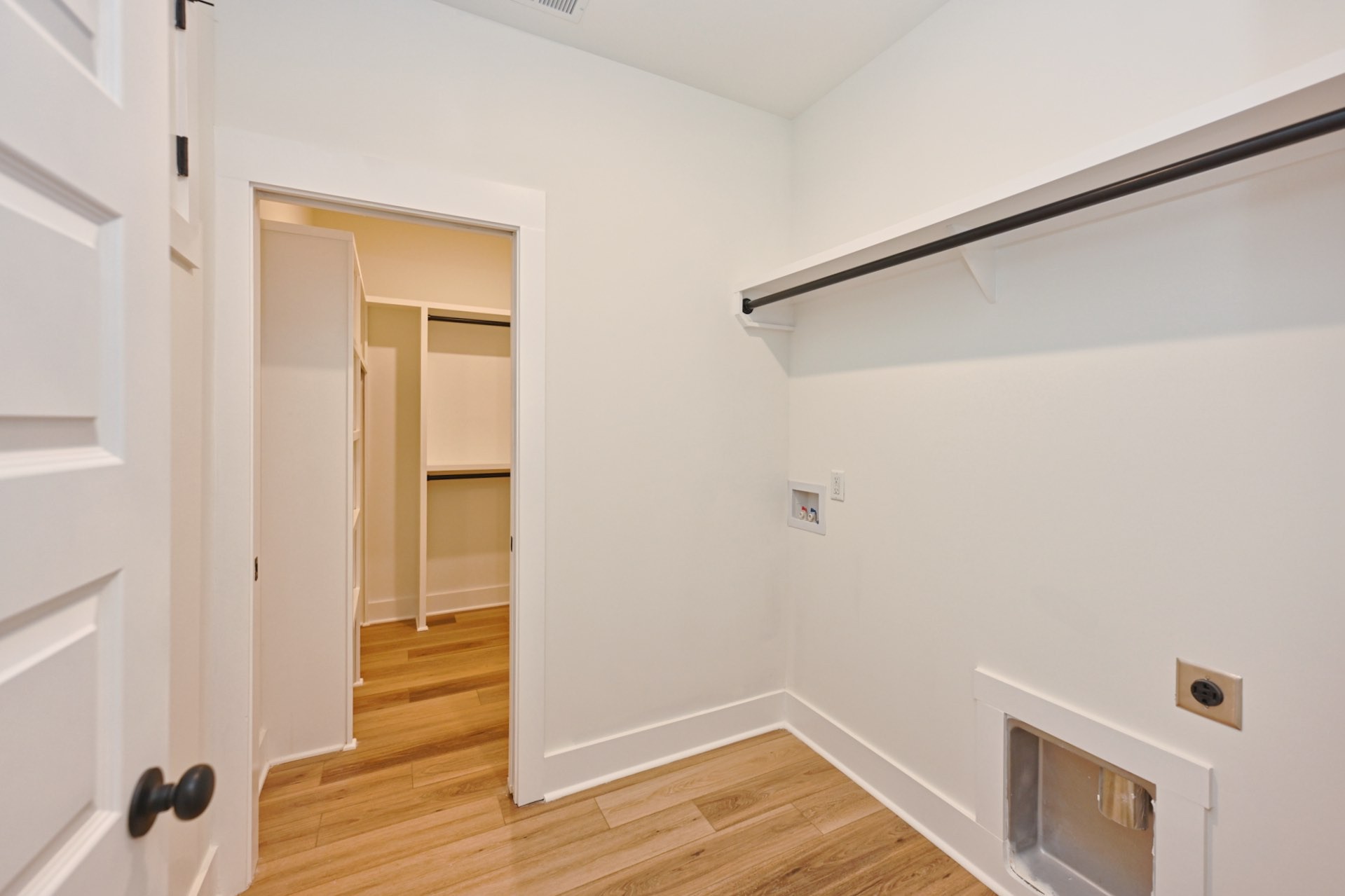 1092 Angus Way Property Photo 24