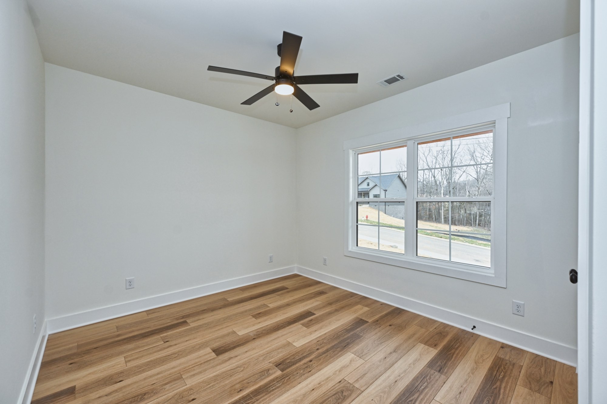 1092 Angus Way Property Photo 26
