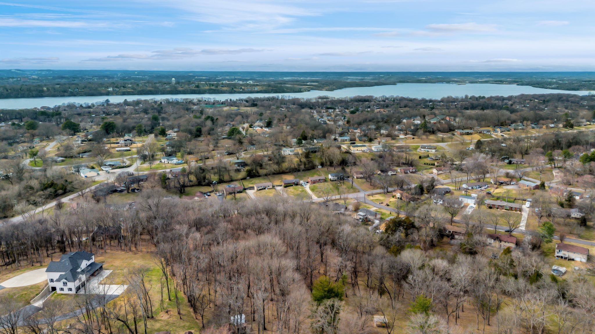 108 Lakeside Park Dr Property Photo 17