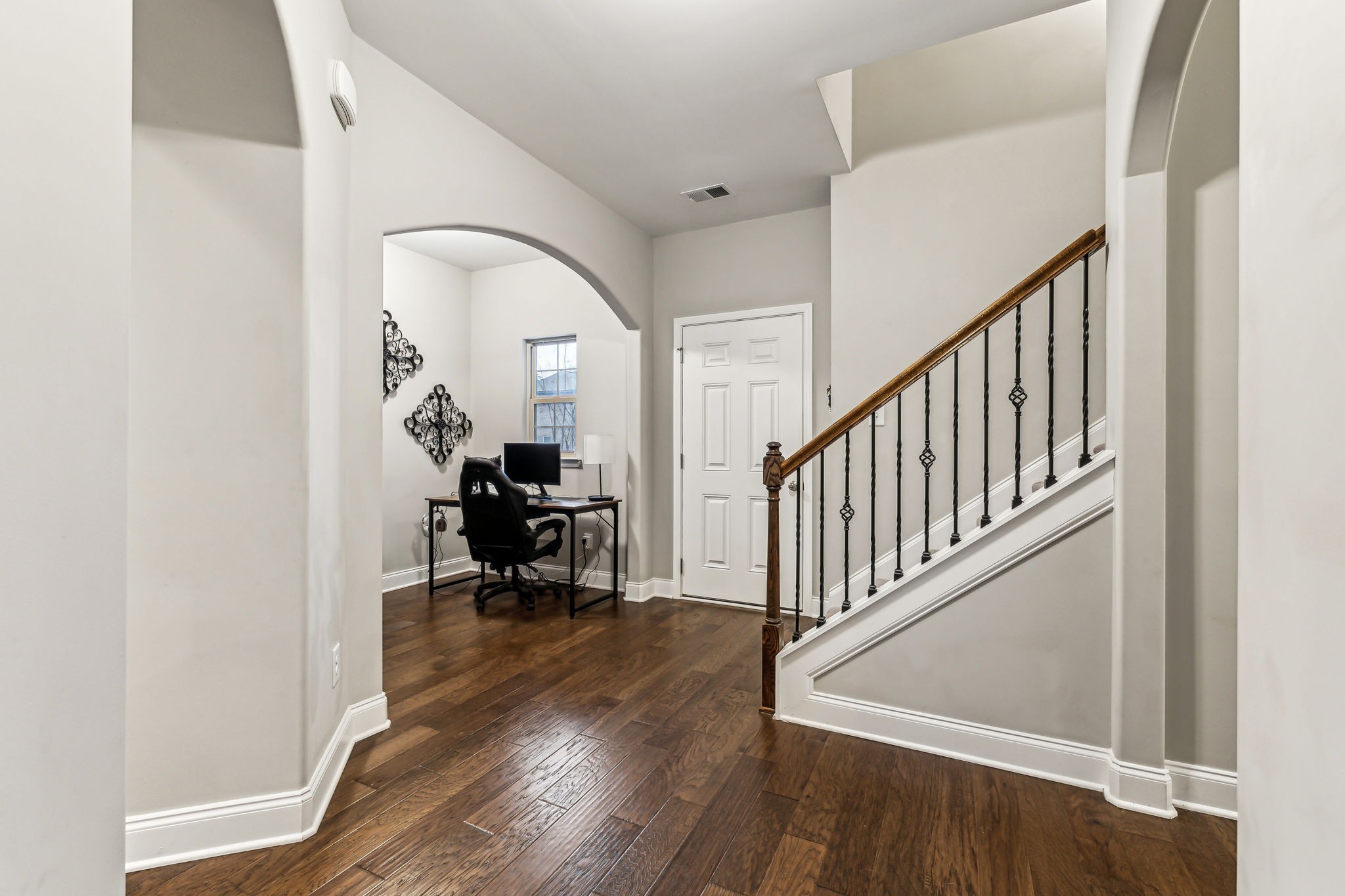 1006 Alexandria Way Property Photo 5