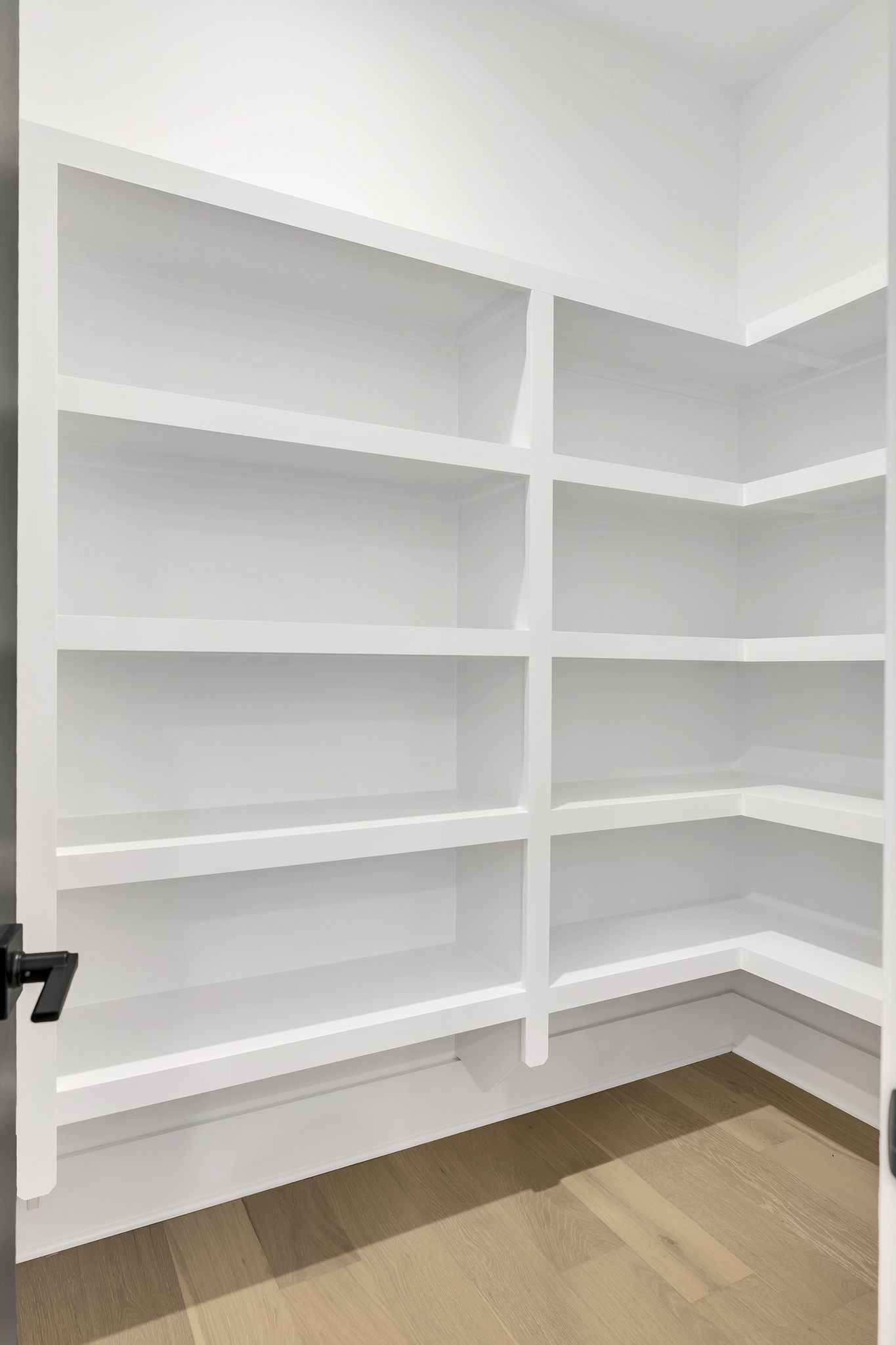1607 Martha Washington Way Property Photo 22