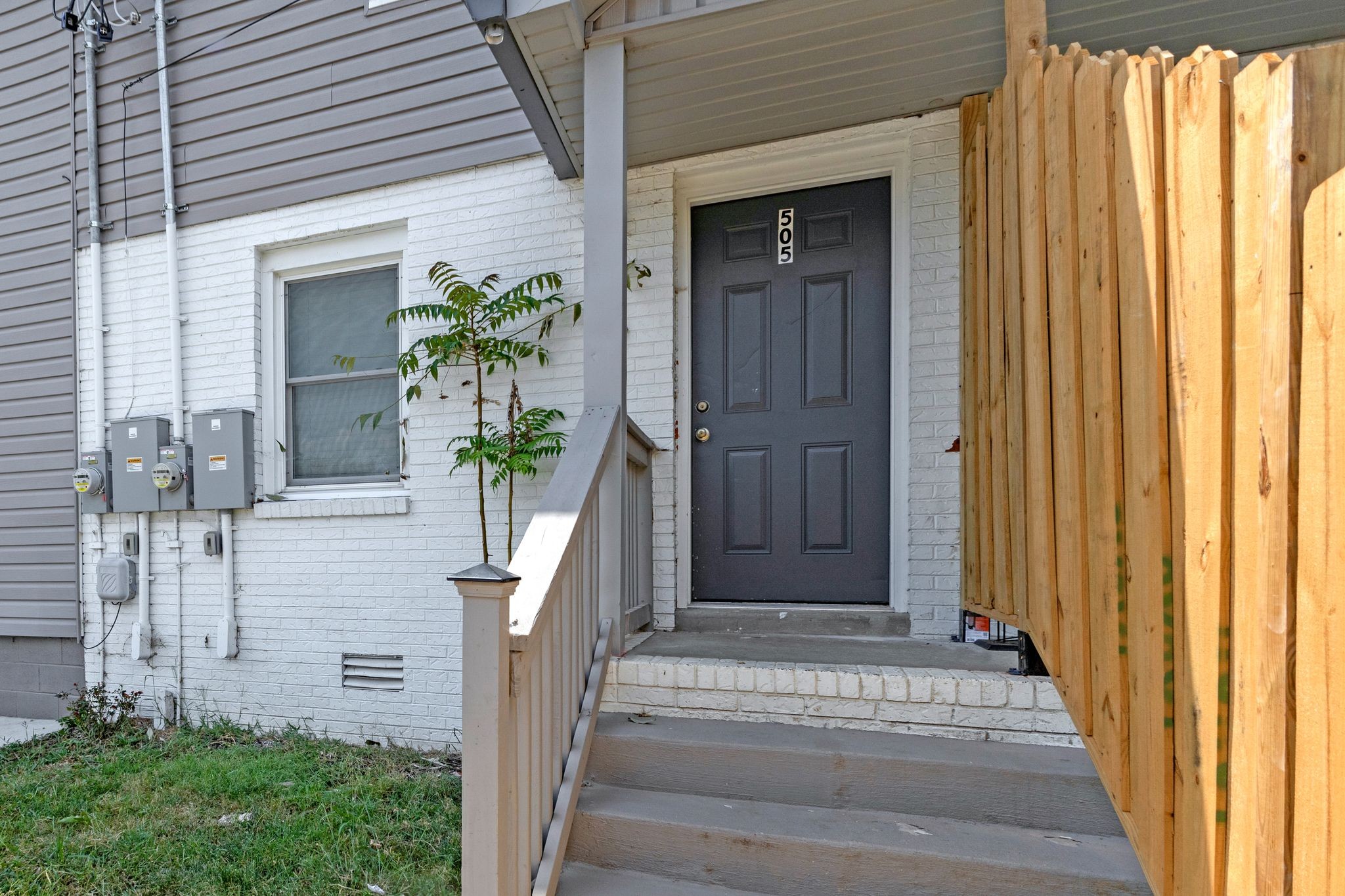 501 Cedarmont Dr Property Photo 3