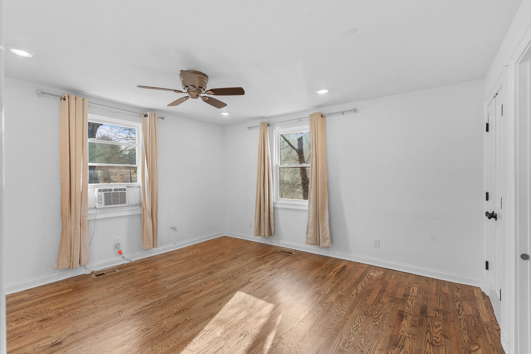 5030 Inglewood Ct Property Photo 10