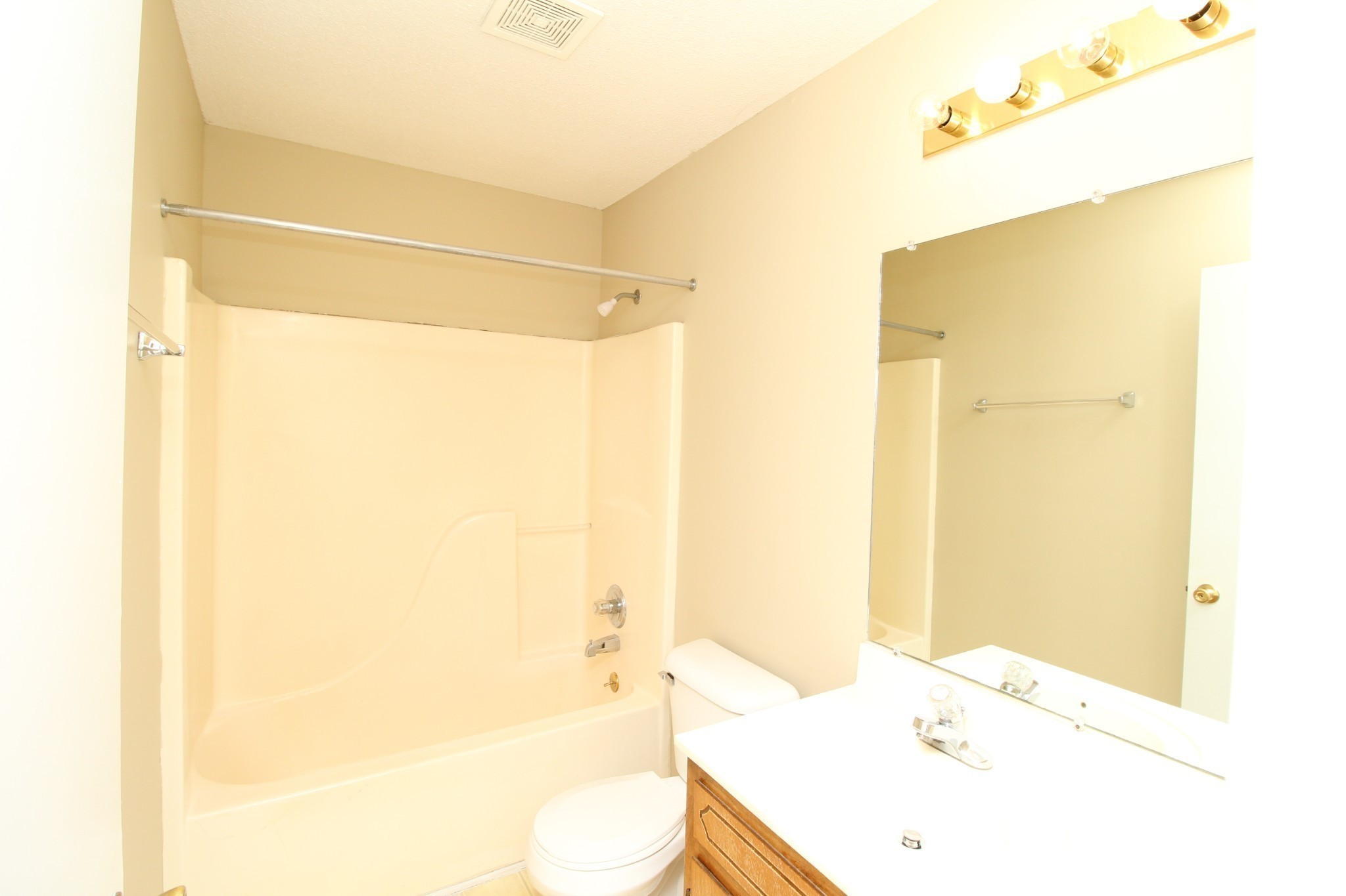3272 Tower Drive Property Photo 5