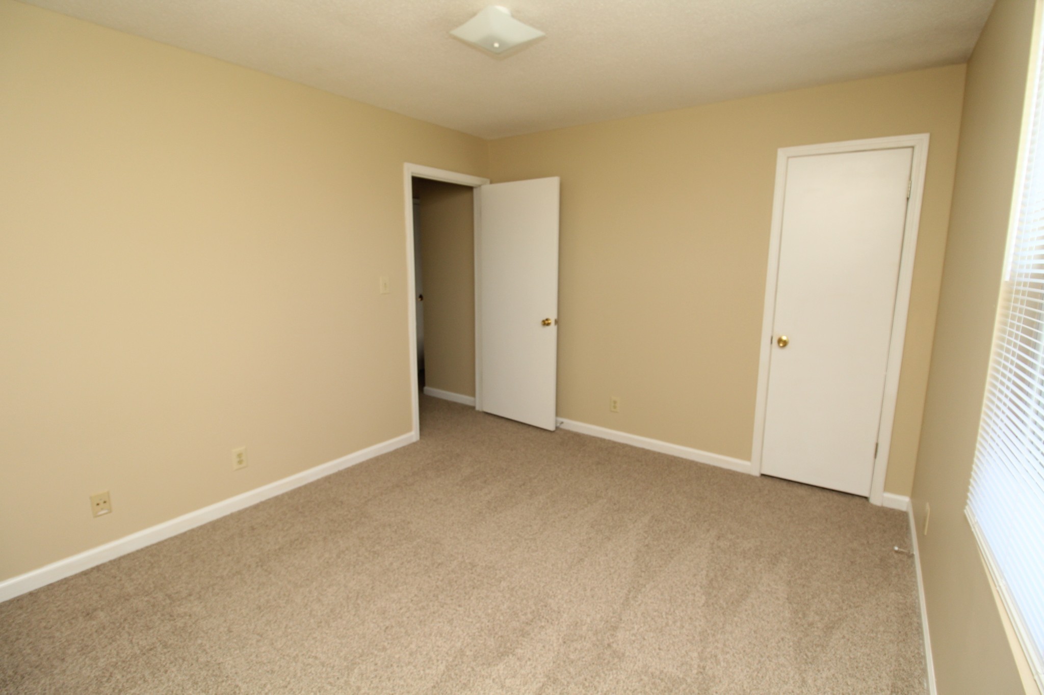 3272 Tower Drive Property Photo 6