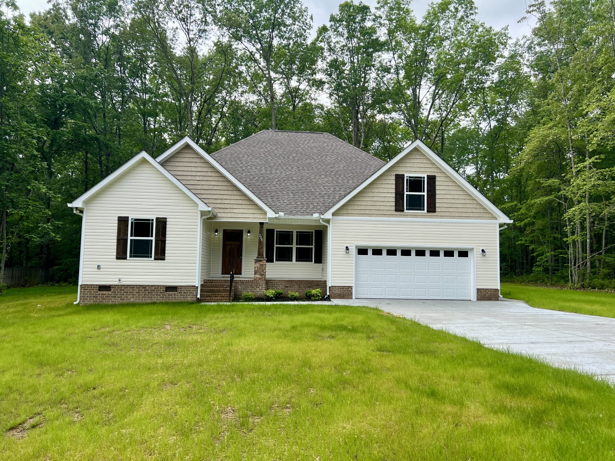 204 Winterberry Cir Property Photo