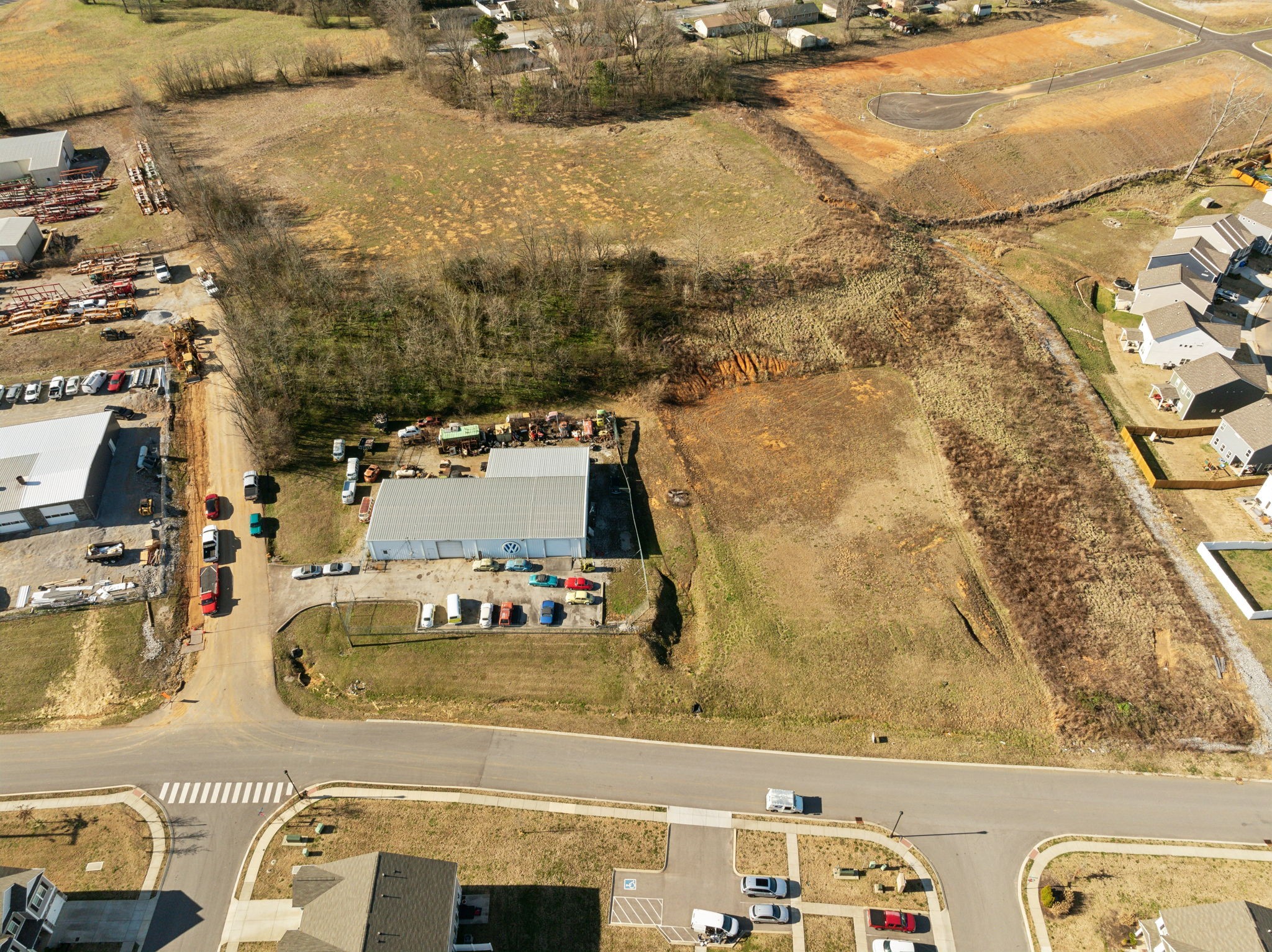 2501 Precast Drive, N Property Photo 4