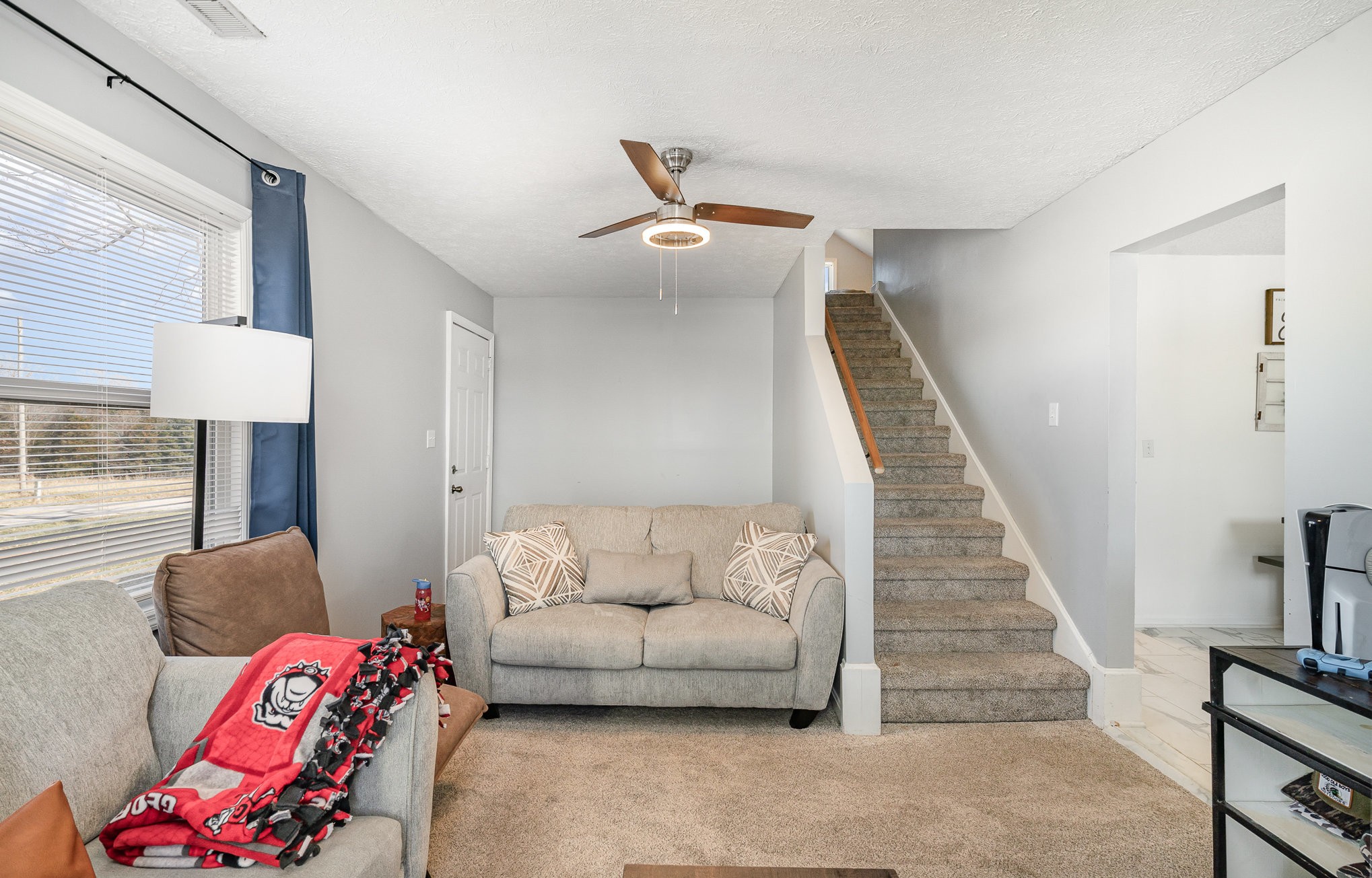 906 Highway 259 Property Photo 5