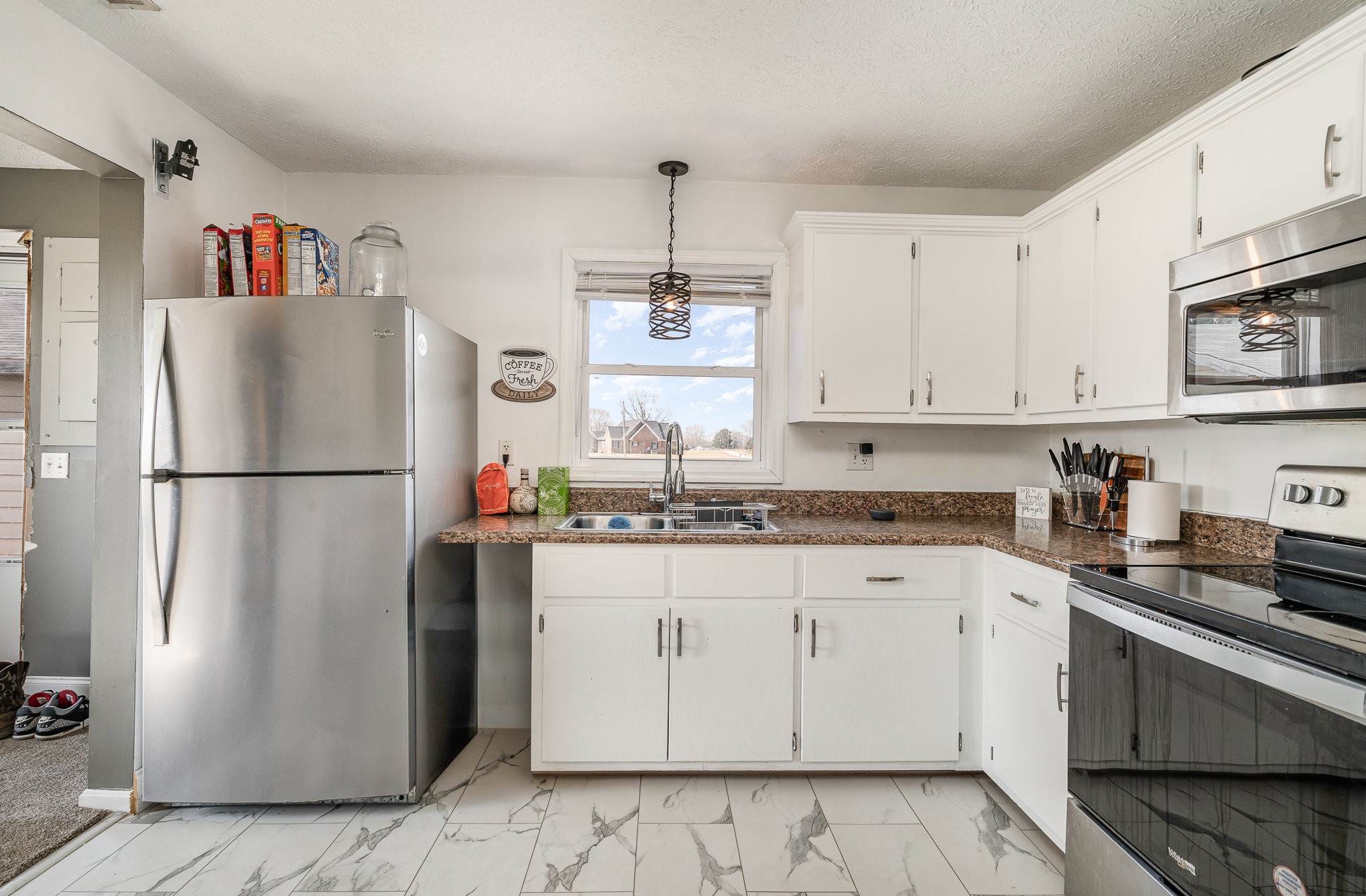 906 Highway 259 Property Photo 10