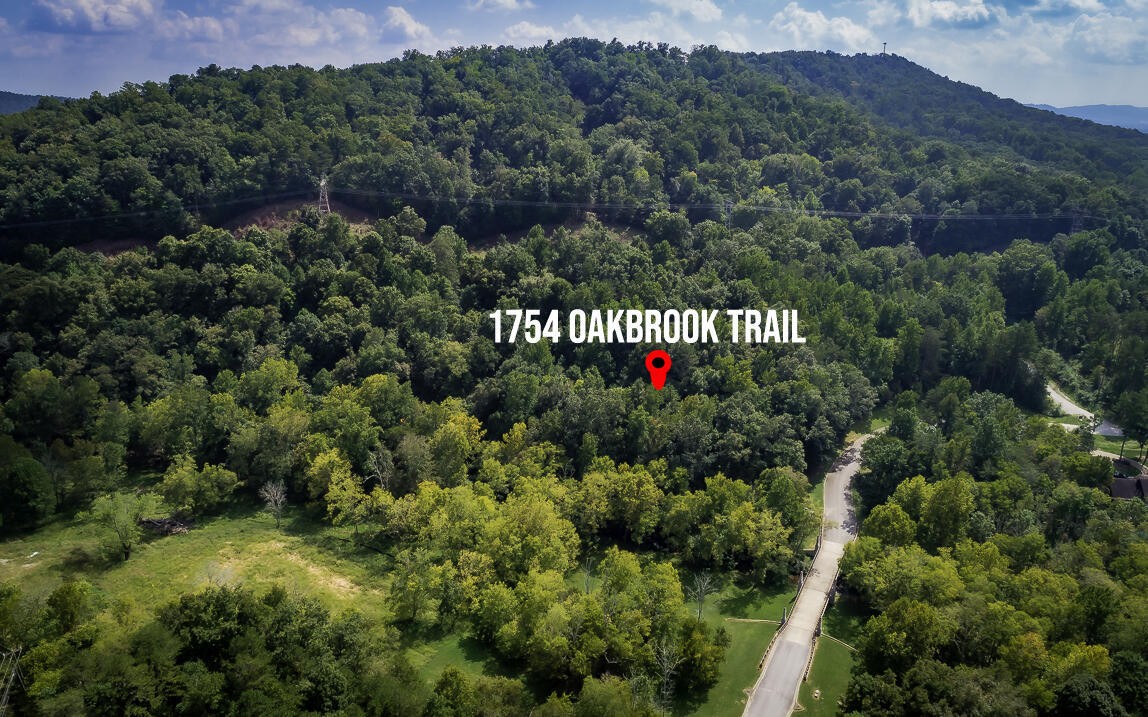 1754 Oakbrook Trail Property Photo 14