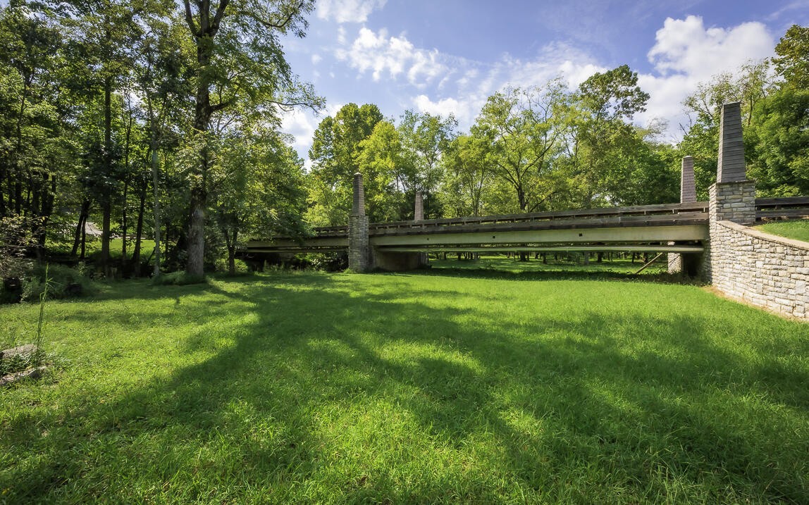 1754 Oakbrook Trail Property Photo 18