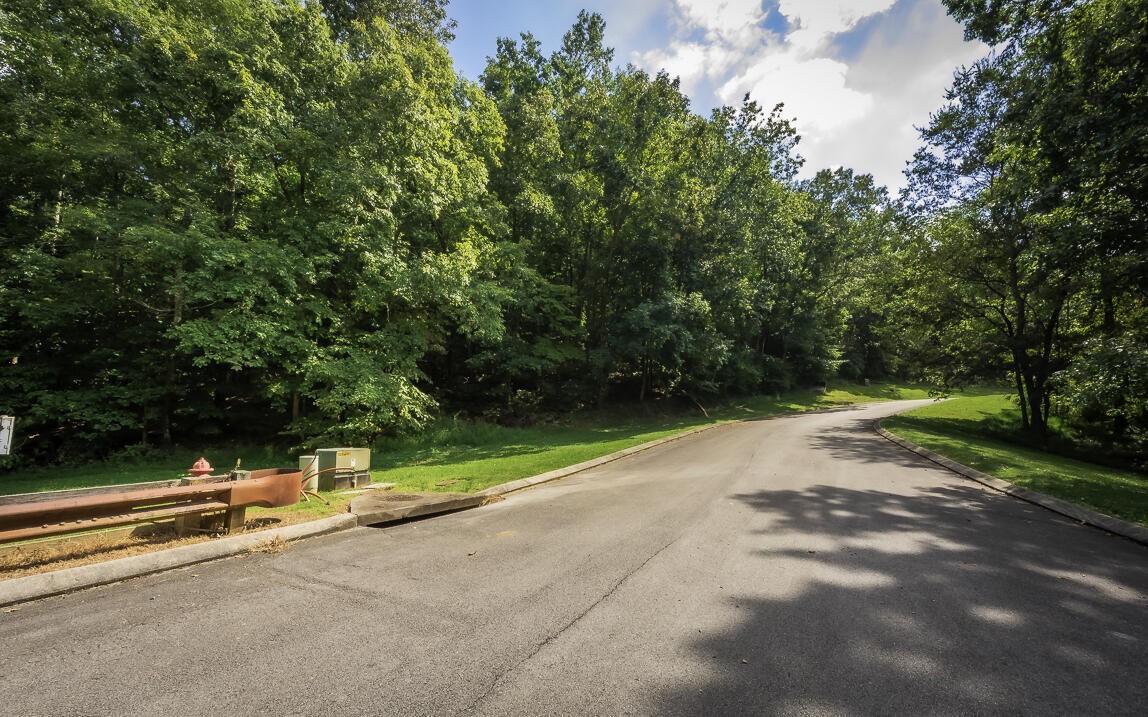 1754 Oakbrook Trail Property Photo 22