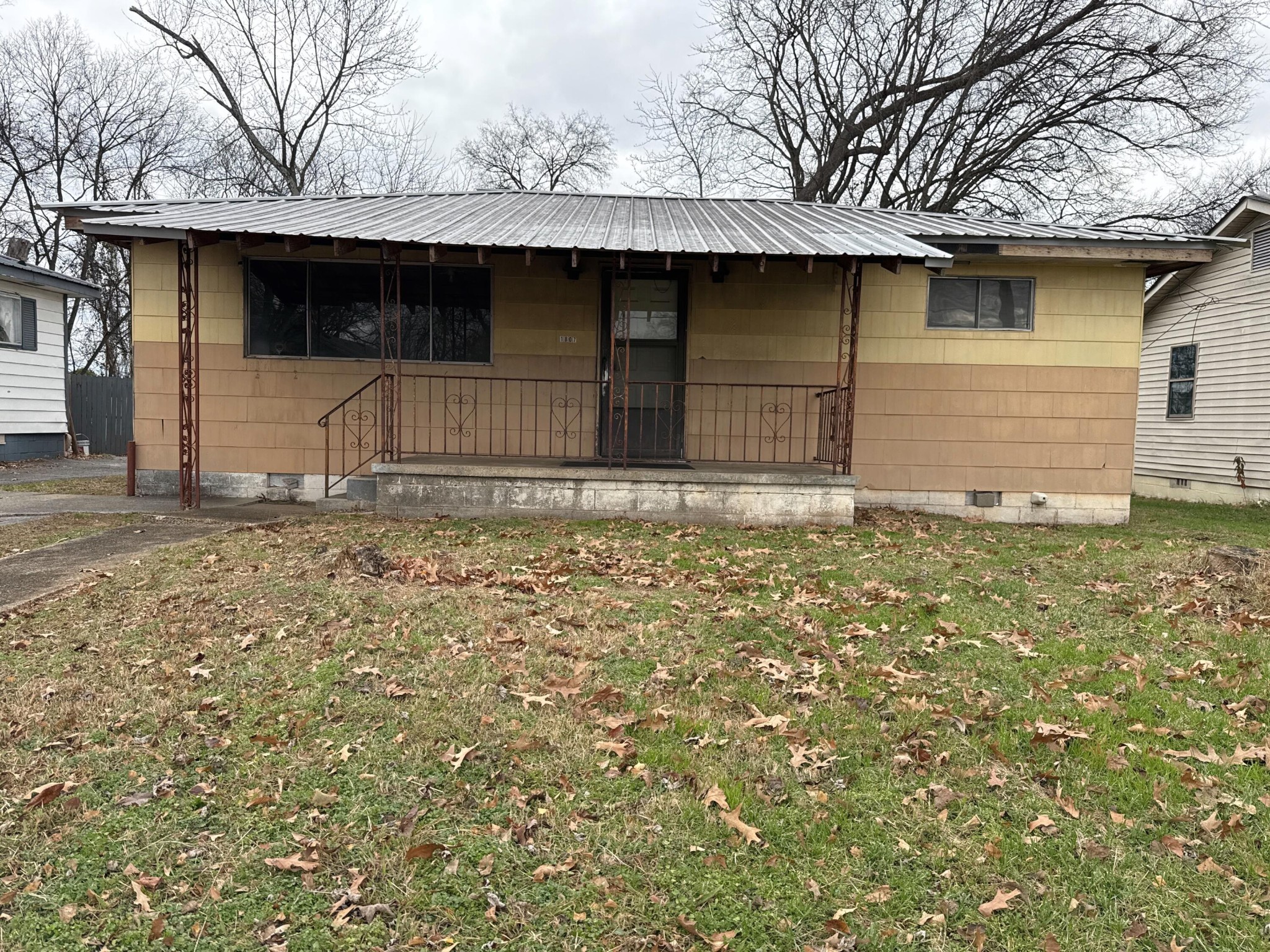 1807 E 26th Street Property Photo