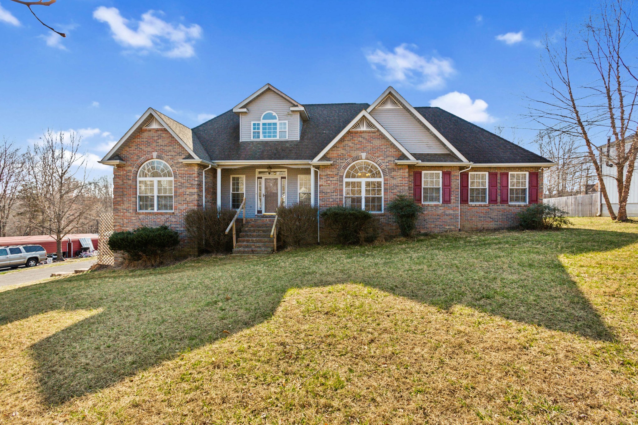 384 Deer Park Ln Property Photo 1