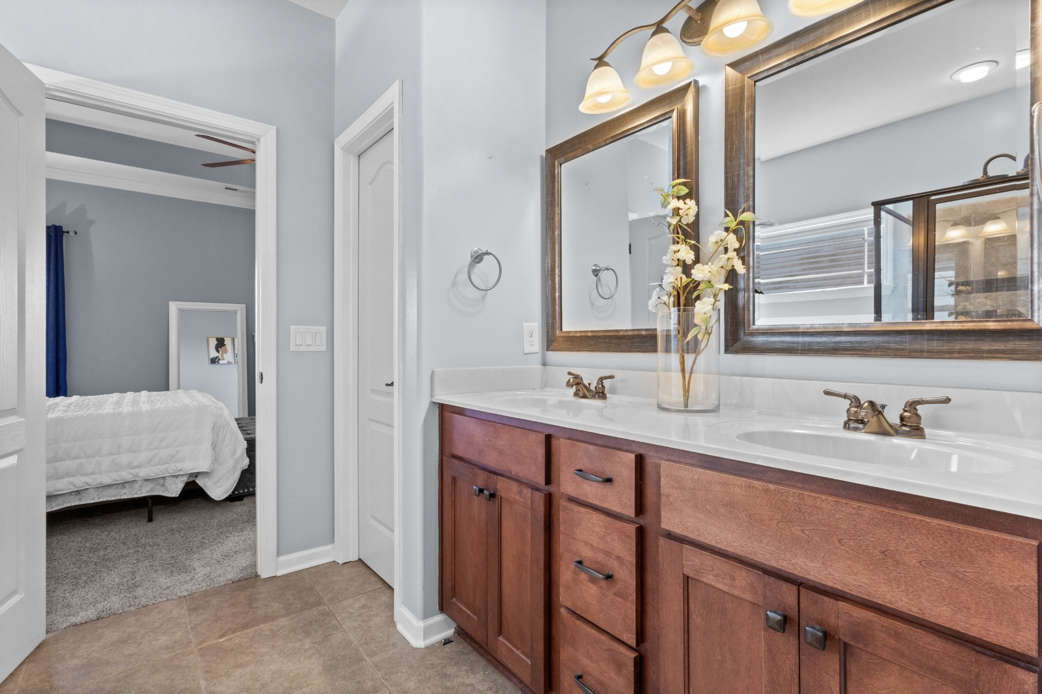 1820 Apache Way Property Photo 24