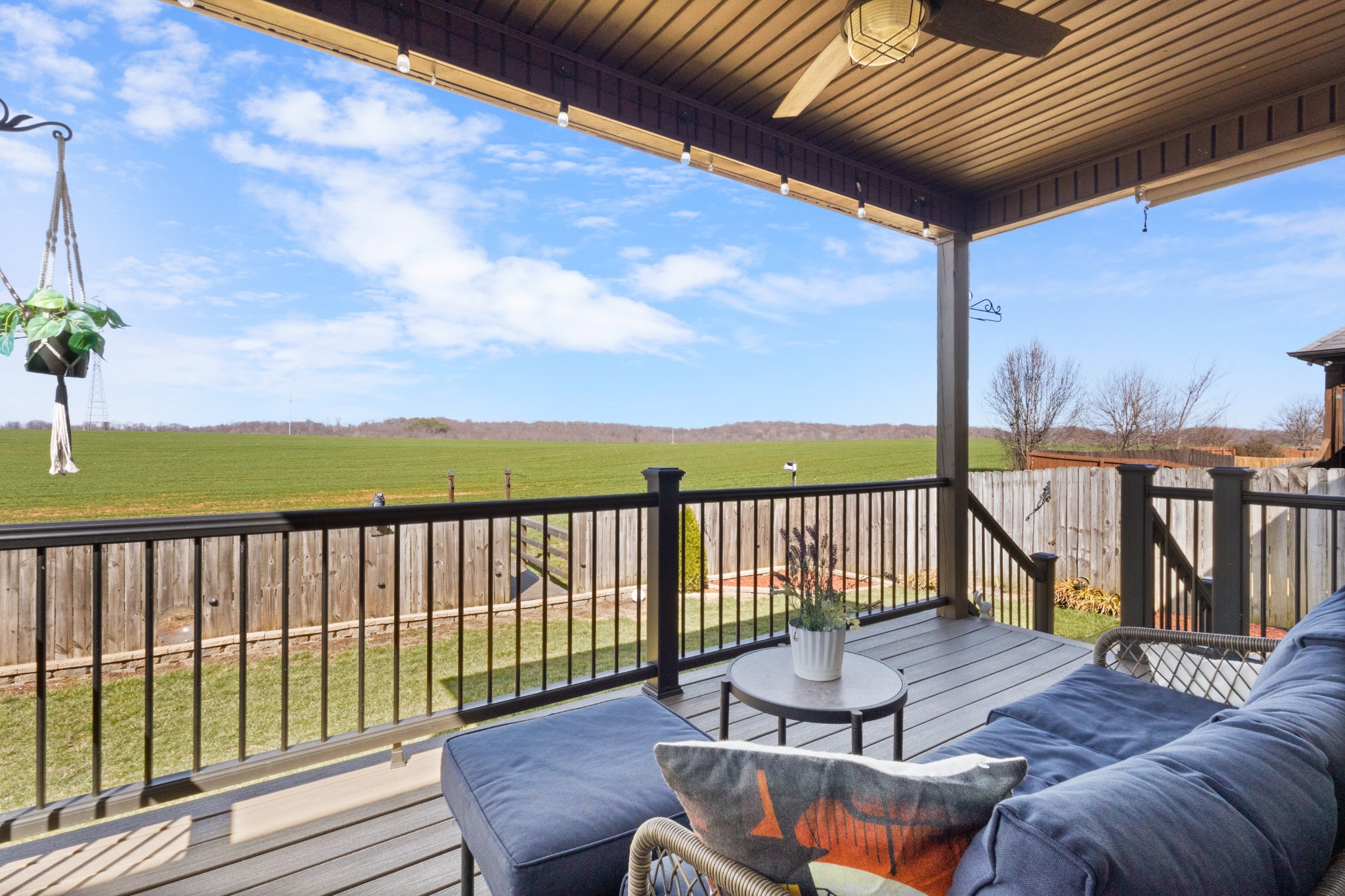 1820 Apache Way Property Photo 31