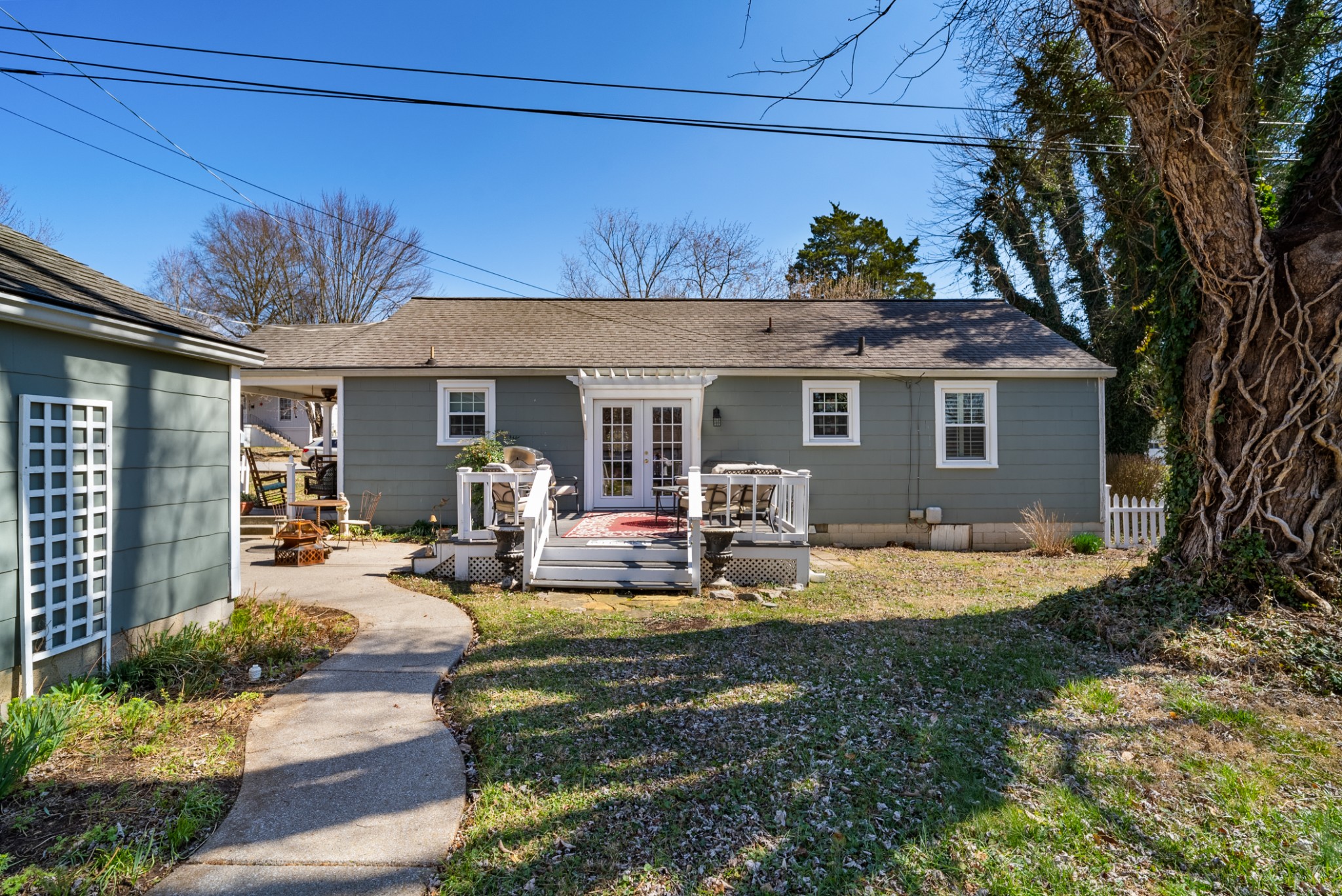 1210 Jones St Property Photo 25