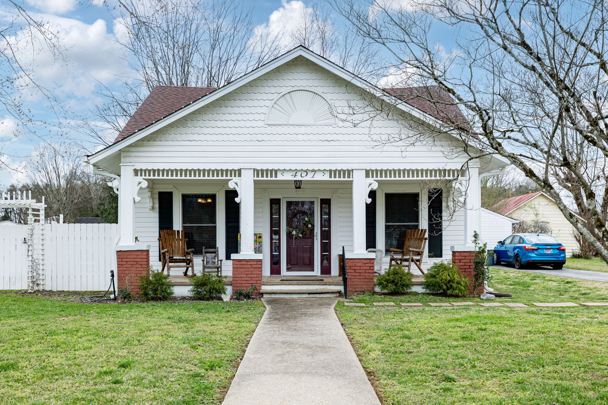407 Locust St Property Photo