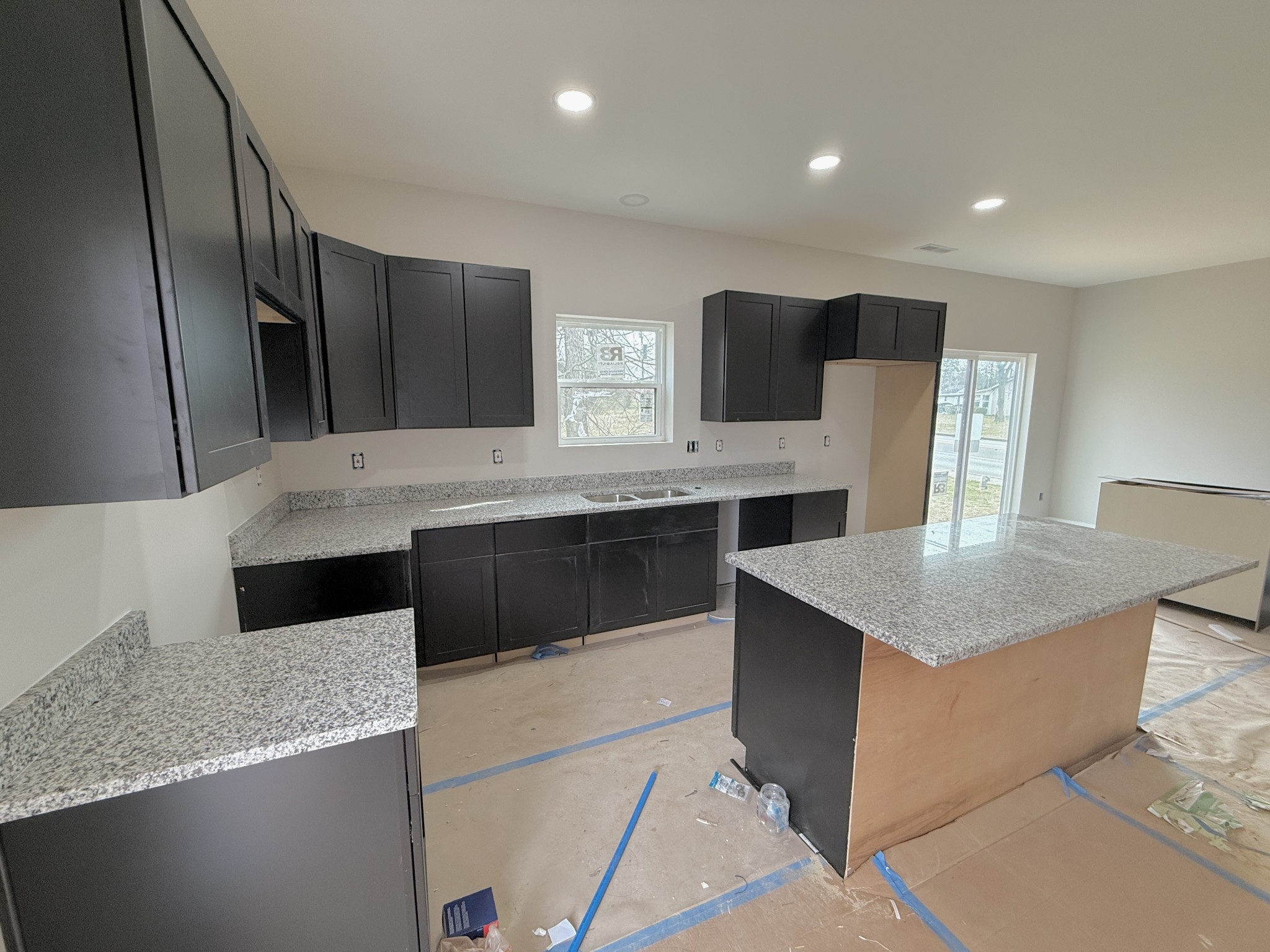 535 Park Ave Property Photo 2