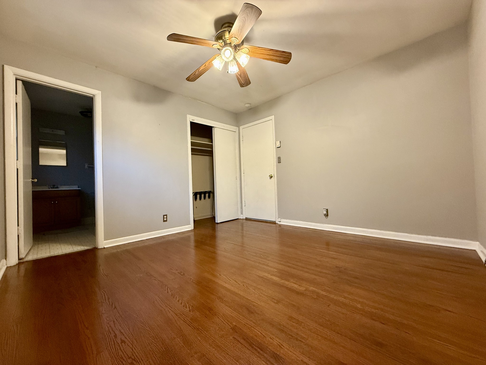 925 Boscobel St Property Photo 11