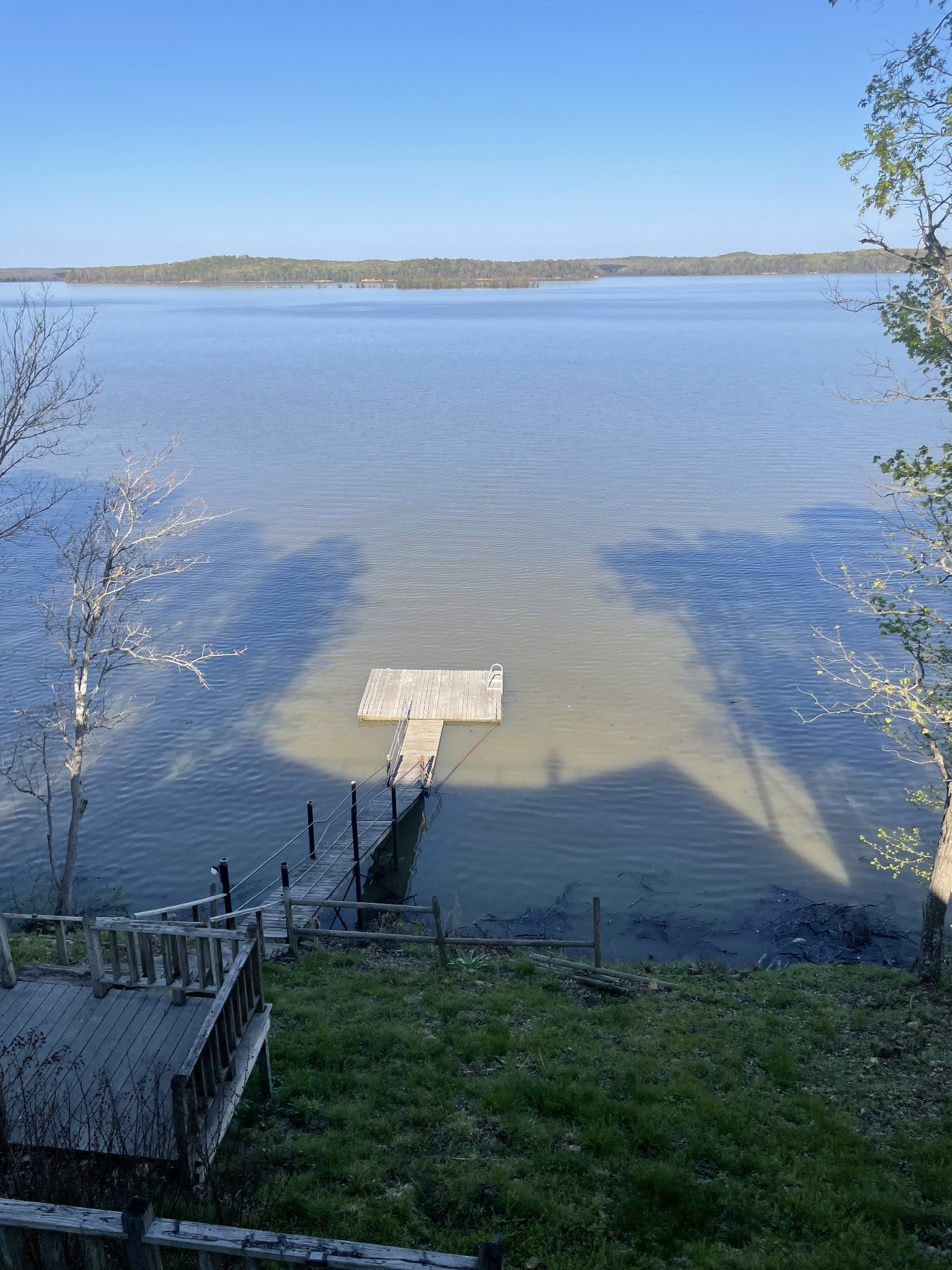 140 Bailey Shore Rd Property Photo 2