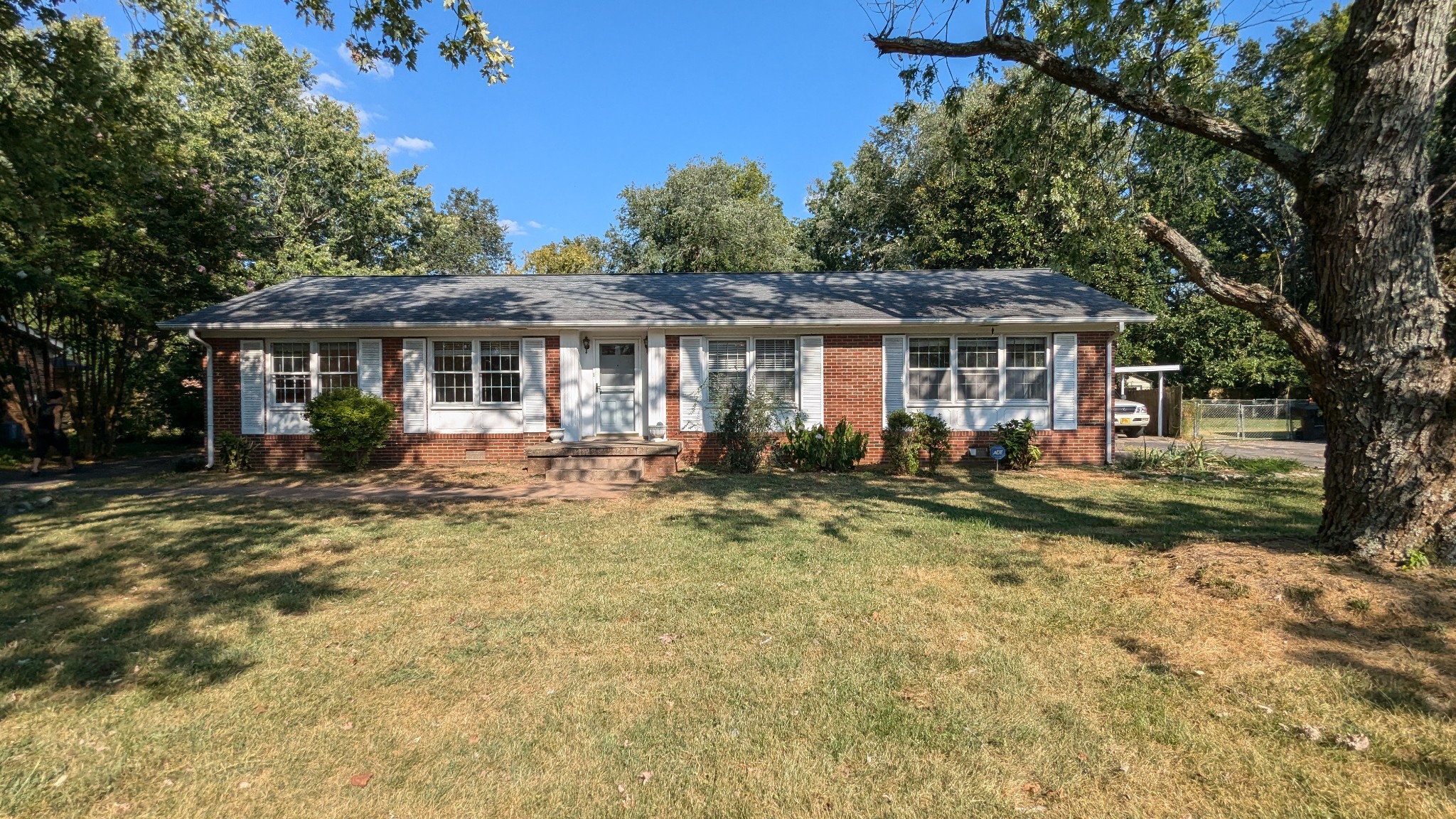 1011 Kirkwood Ave Property Photo