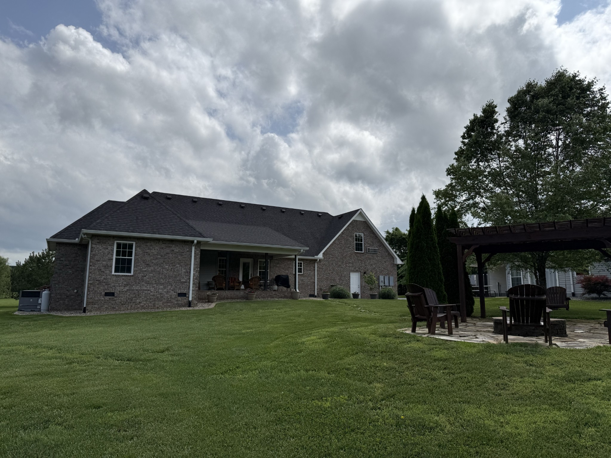 334 N Centerpoint Rd Property Photo 2
