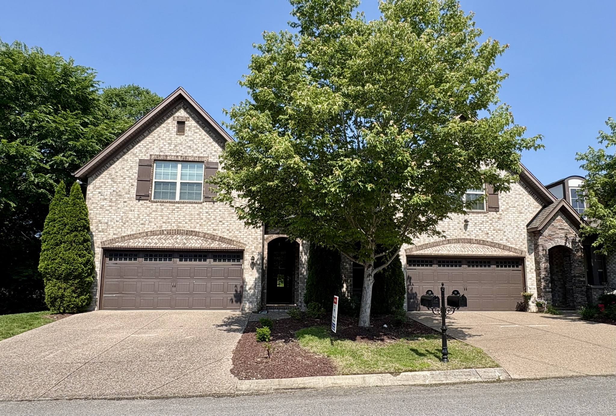 128 Village Cir Property Photo 1