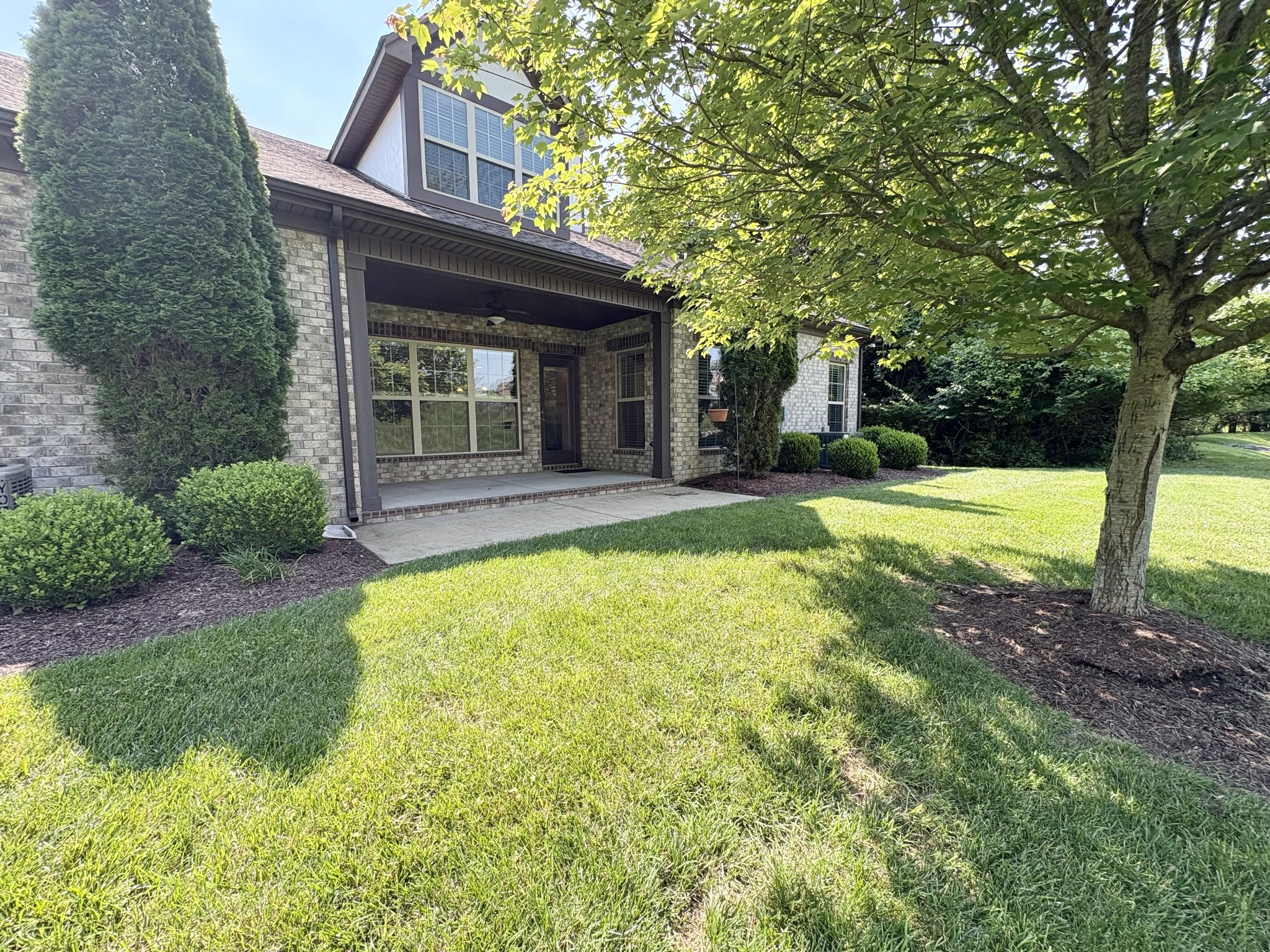 128 Village Cir Property Photo 8