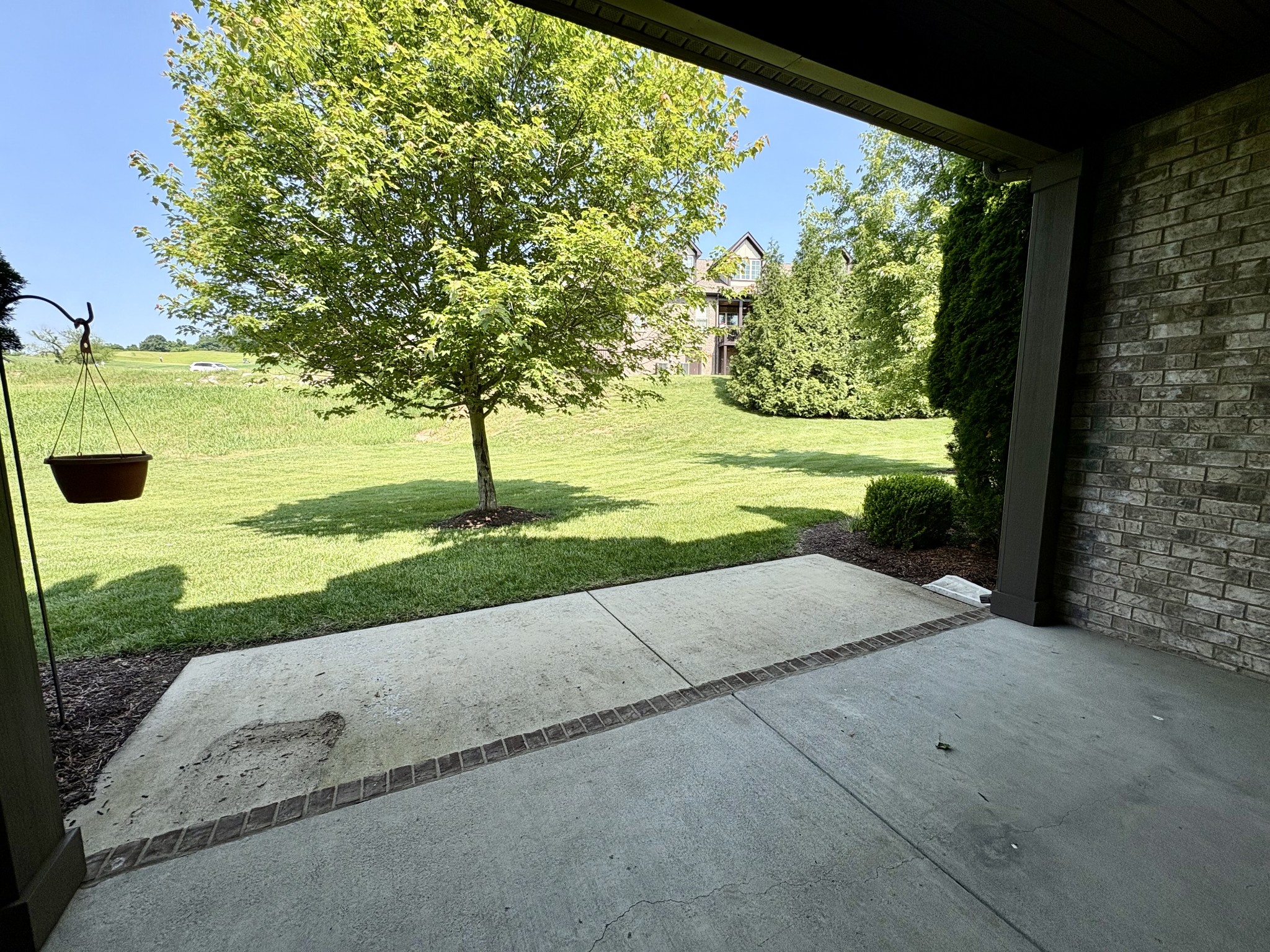 128 Village Cir Property Photo 9