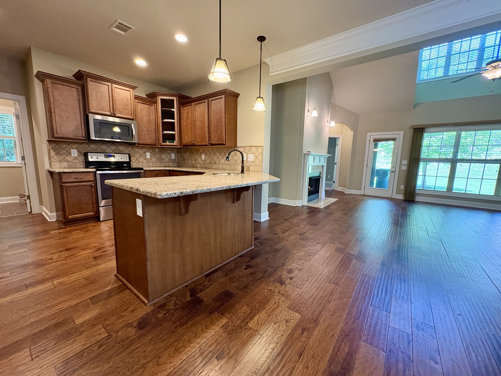 128 Village Cir Property Photo 16